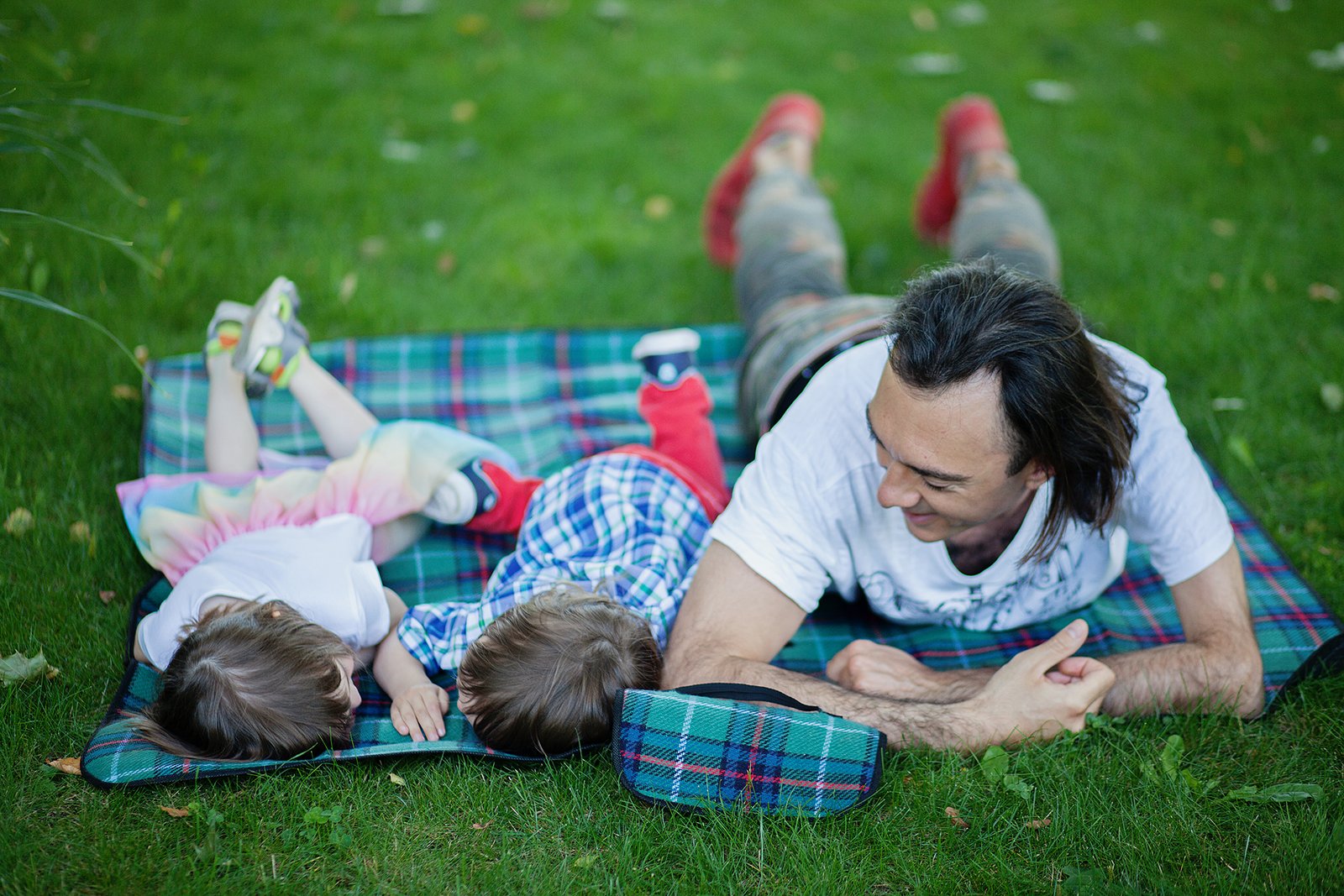Where to find your green haven in city? Vilnius parks for a break or a picnic