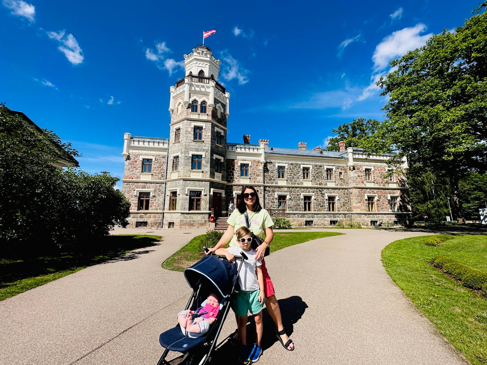 Gražiausios ir neatrastos Latvijos pilys: kelionių kryptys netoli Lietuvos