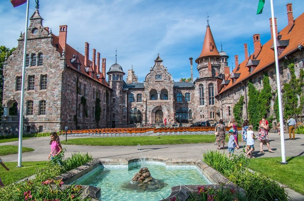 Gražiausios ir neatrastos Latvijos pilys: kelionių kryptys netoli Lietuvos