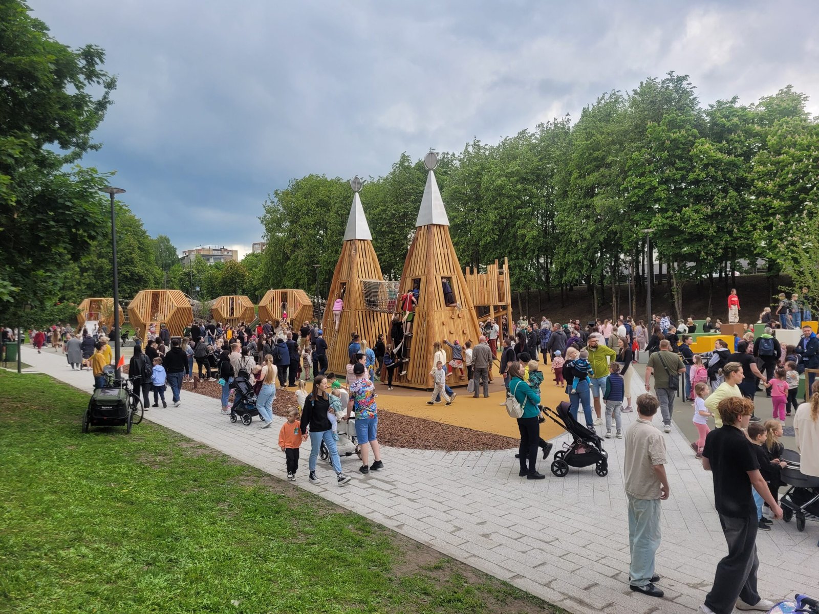 Kovo 11 (March 11) park