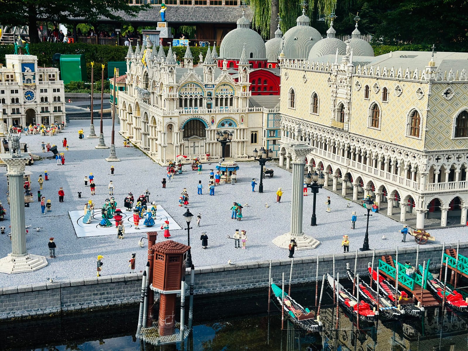Legoland park in Germany: an affordable travel idea that will impress the whole family