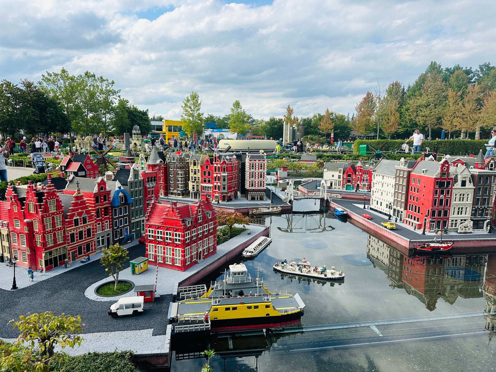 Legoland park in Germany: an affordable travel idea that will impress the whole family