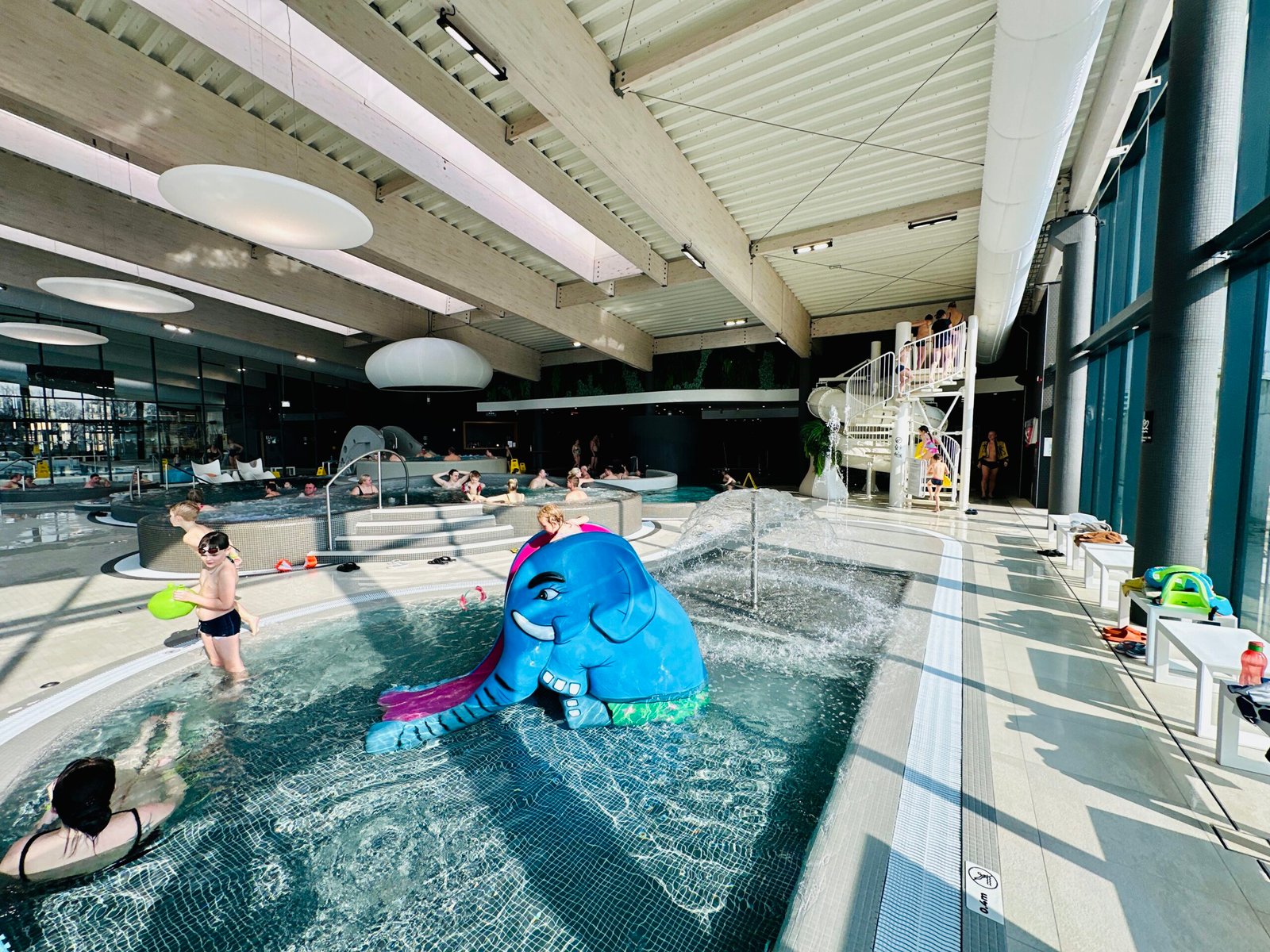 Jonava with children