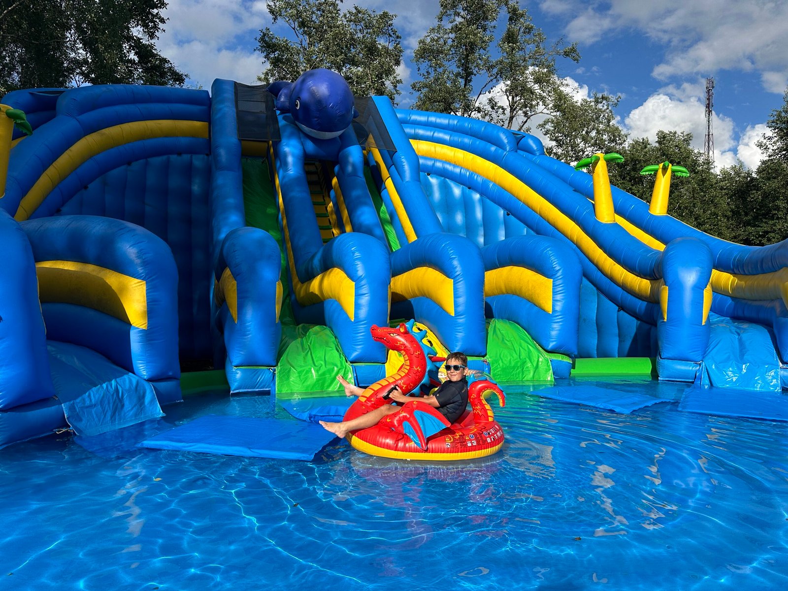 Wake Inn Wakeboarding and Inflatable Water Park