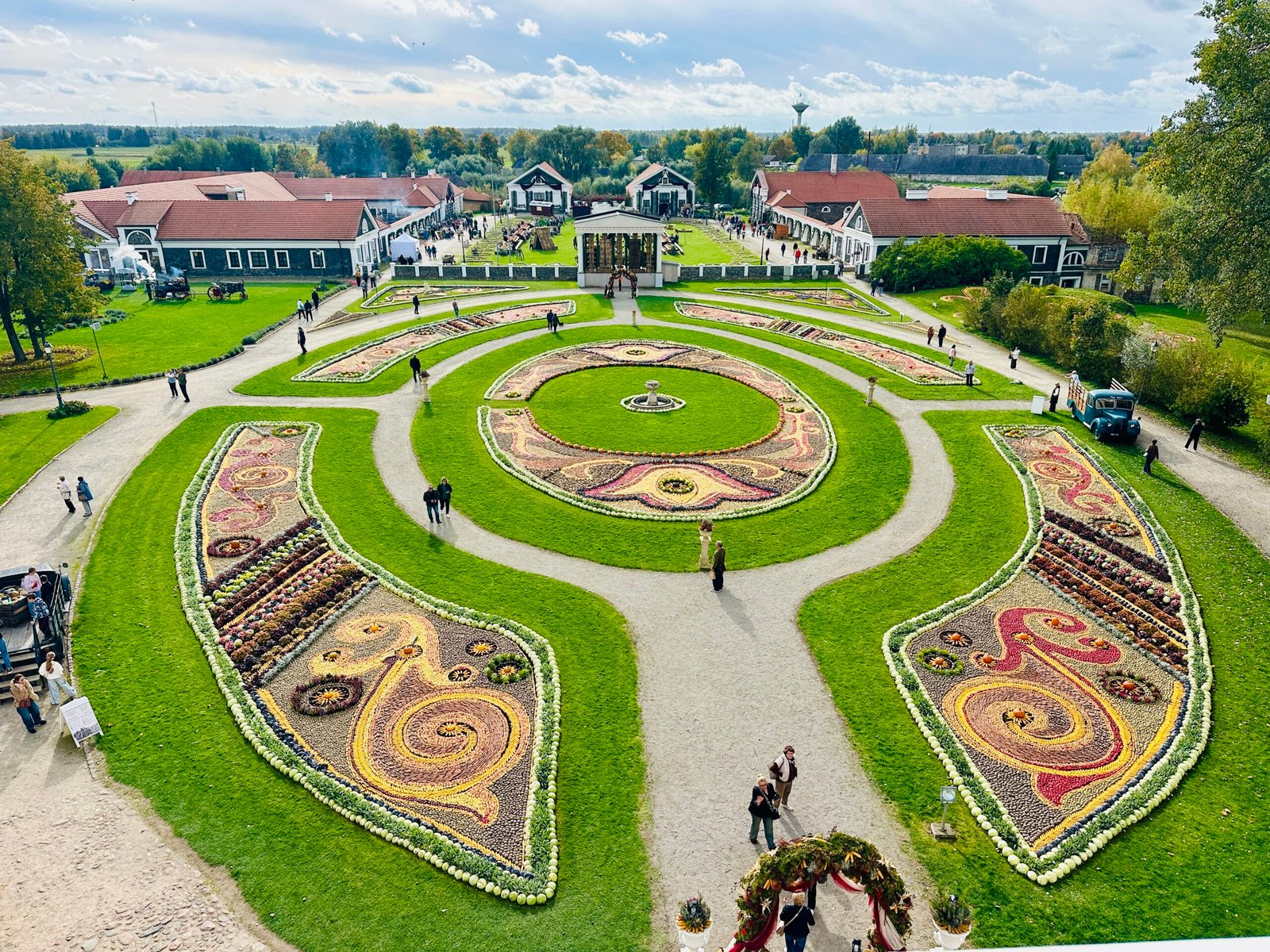 Autumn harvest festival at Pakruojis Manor
