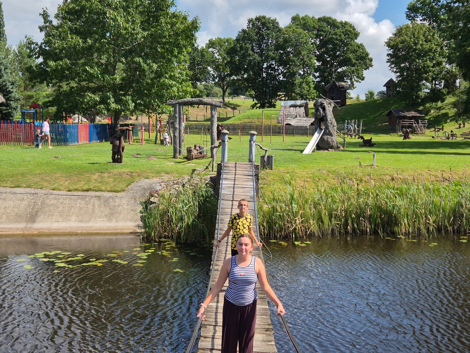 We found a family-friendly holiday complex in Kretinga District – Vienkiemis Homestead