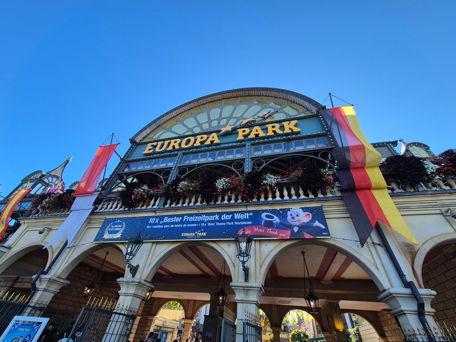 More than 100 attractions: Europa-Park in Germany