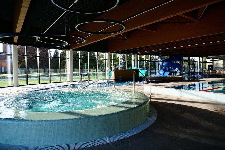 Naujoji Akmenė swimming pool