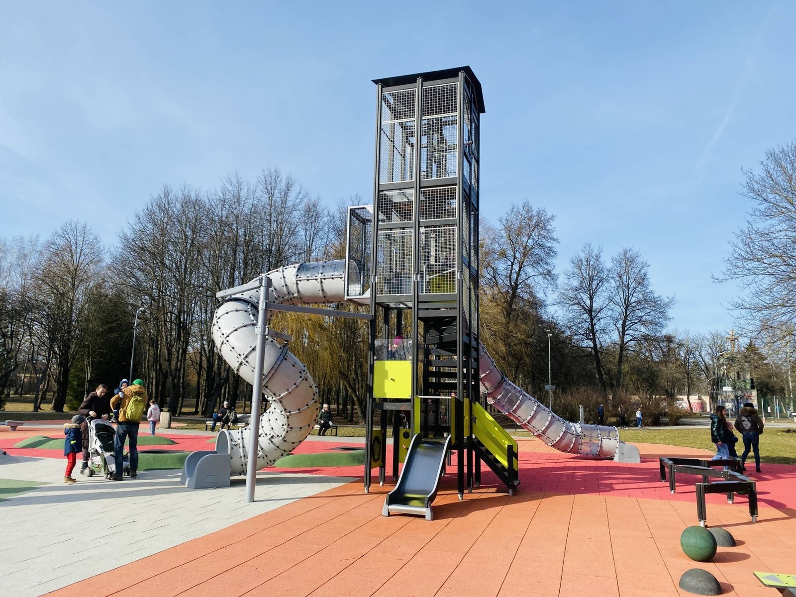 Slide in Alytus Jaunimo park