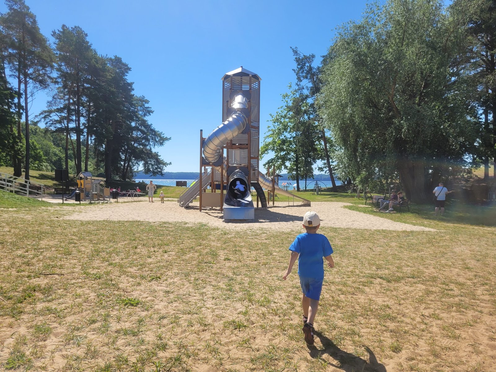 Best playgrounds in Kaunas. Kaunas lagoon playground