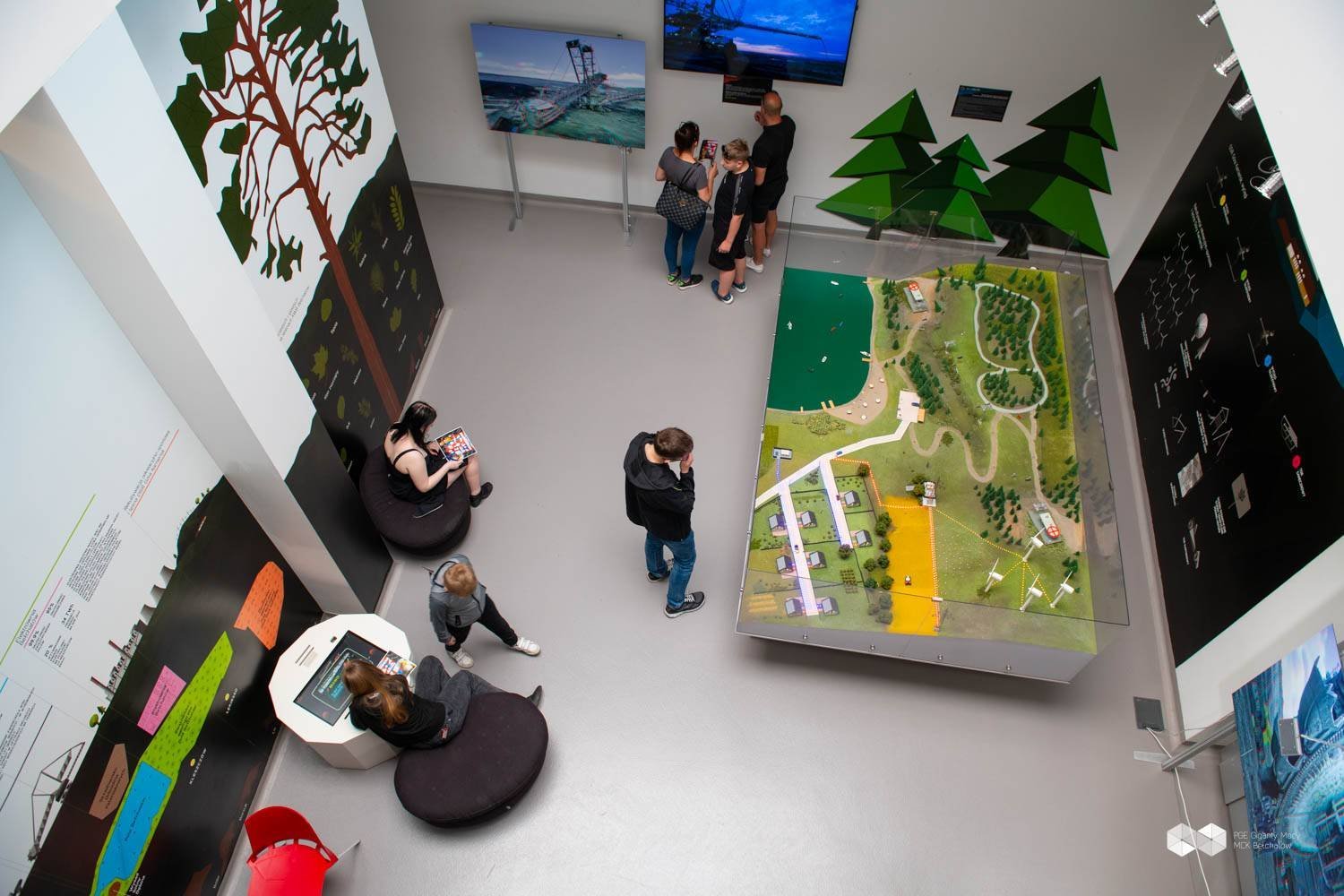 Interactive energy museum (PGE Giganty Mocy)