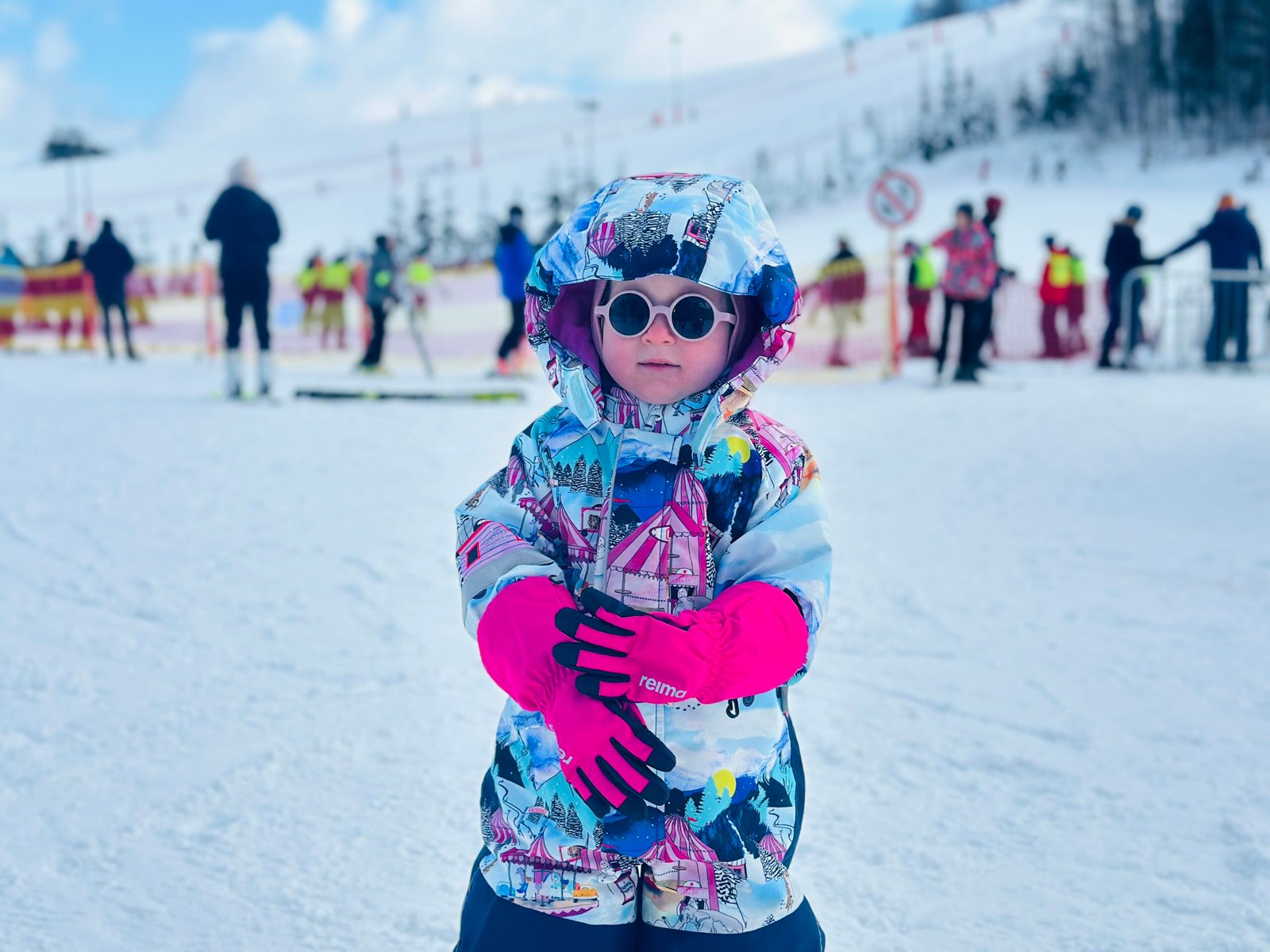 Winter activities with children in Lithuania: from sledding hills to ski slopes