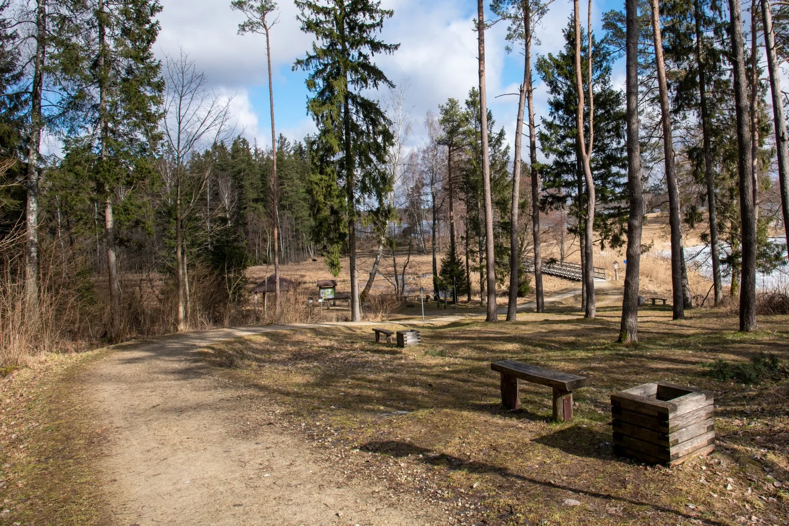 Hiking in Lithuania with kids. Šeirės Nature Trail (photo from the “Nesėdėk namuose” website)