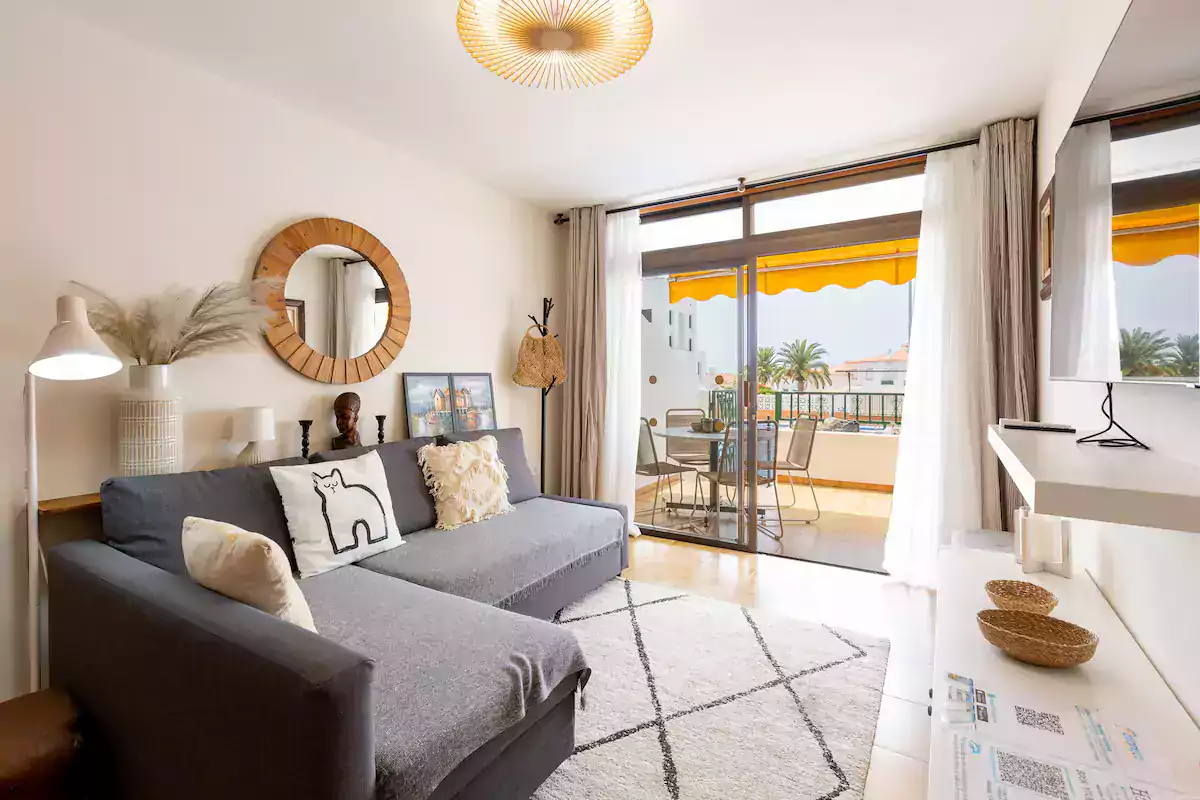 Apartments Follow the sun