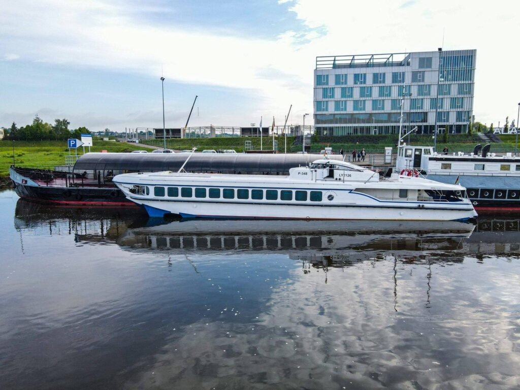 The Ship RAKETA (MISSILE)