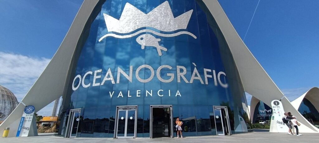 Oceanogràfic Aquarium in Valencia