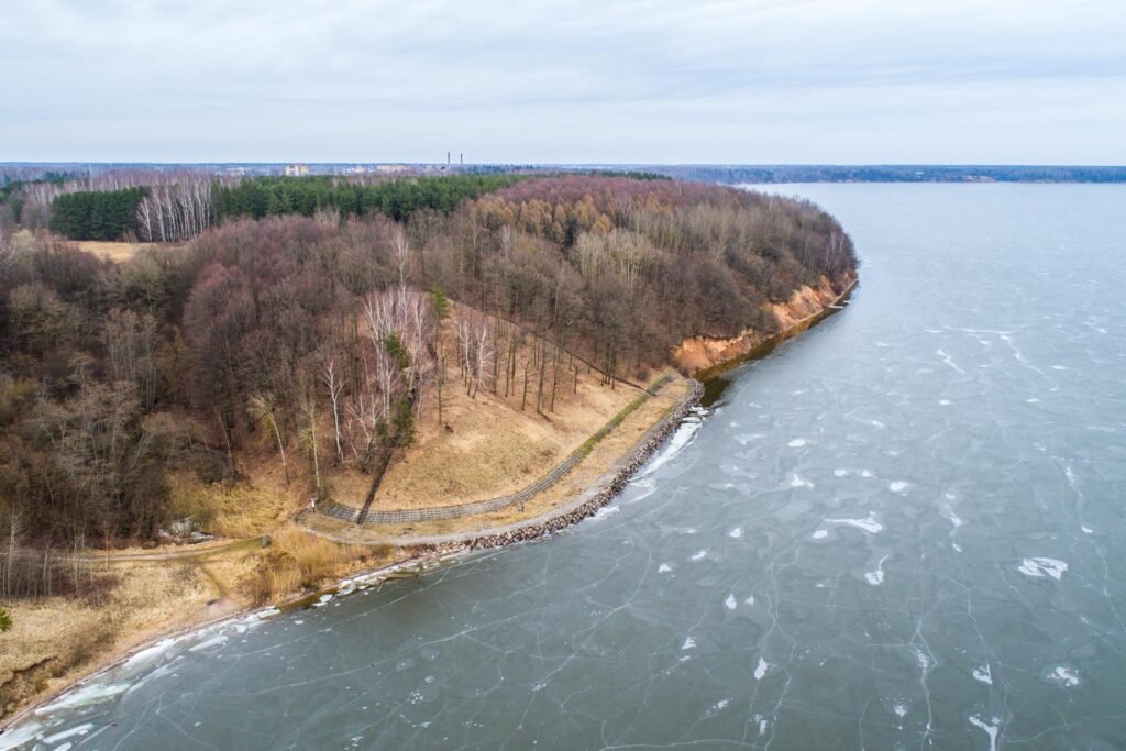 Hiking in Lithuania with kids. Petrašiūnai – Vieškūnai Hillfort