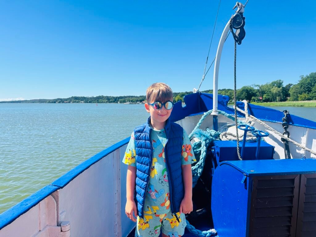 Forelle boat trip with kids