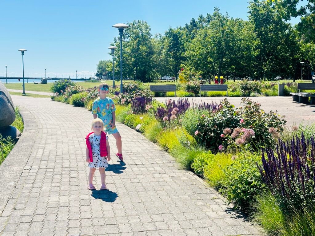 Juodkrantė with kids