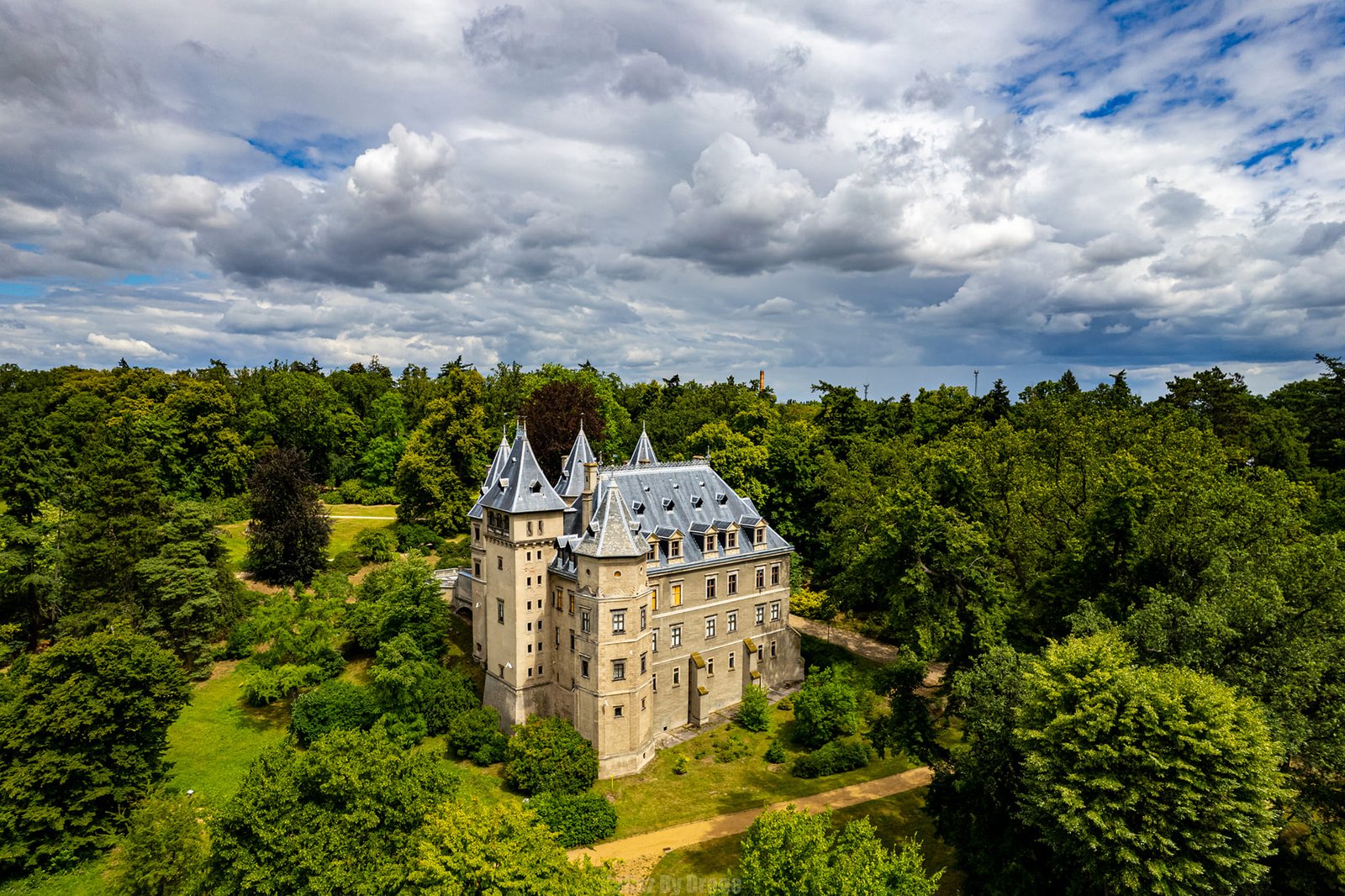Gołuchów Castle (Zamek w Gołuchowie) (photo from social media)