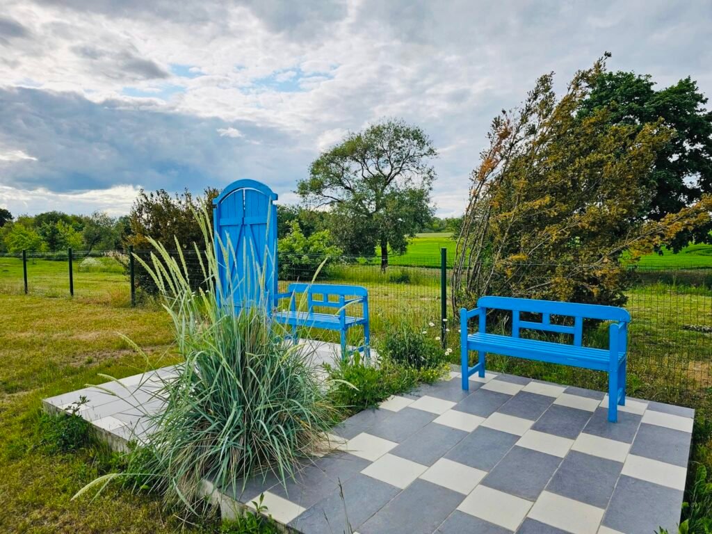 Beautifully maintained homestead area