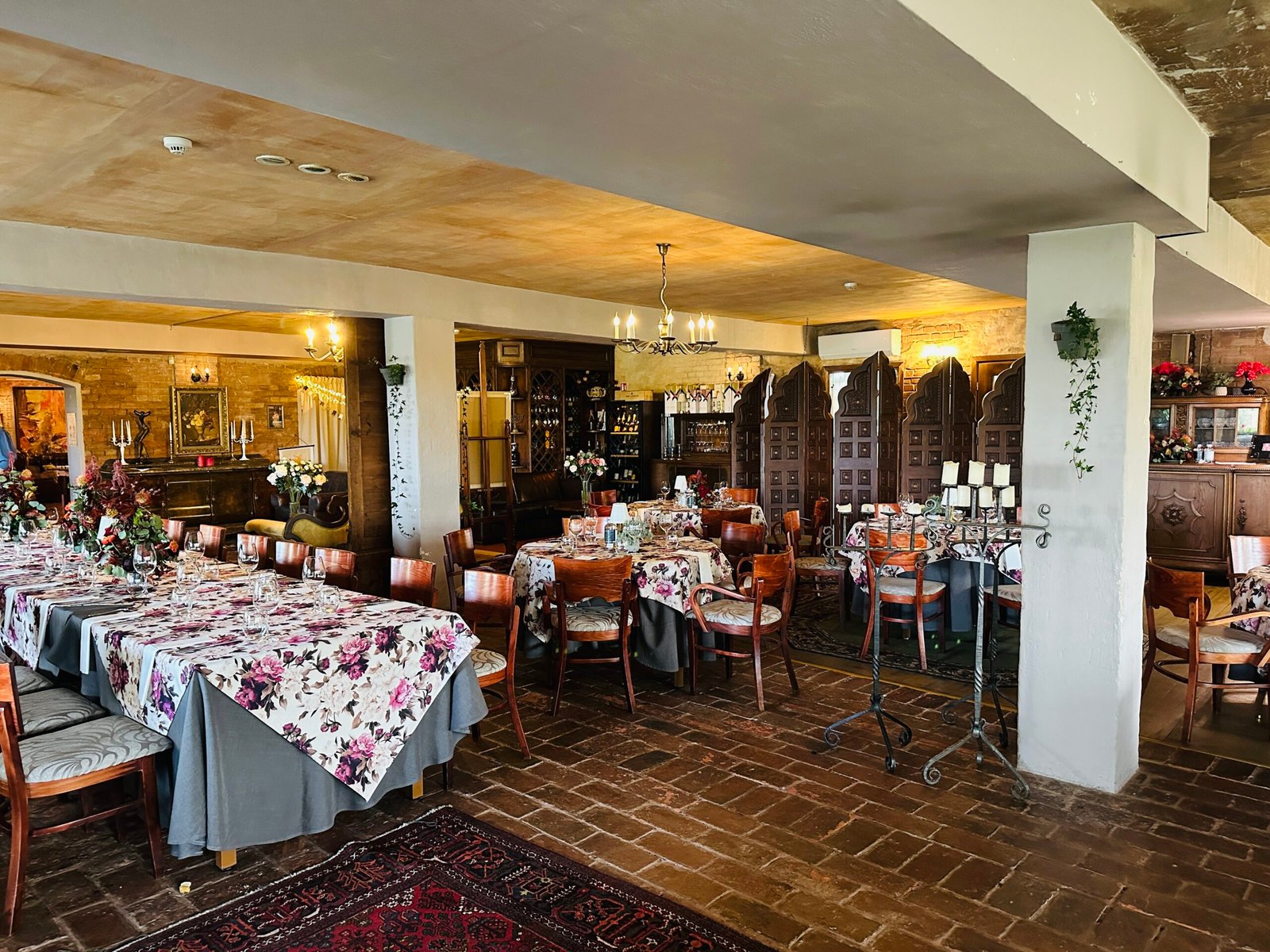 Restaurant at Romantic hotel in Panevėžys
