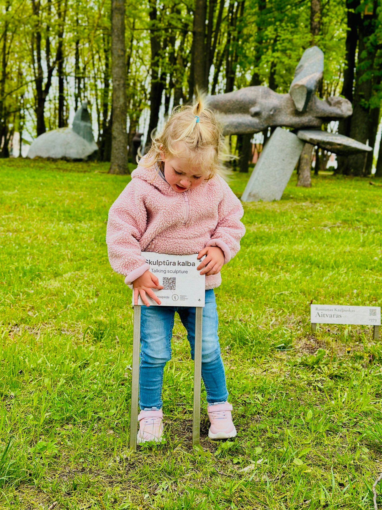 Klaipėda Sculpture Park and speaking sculptures