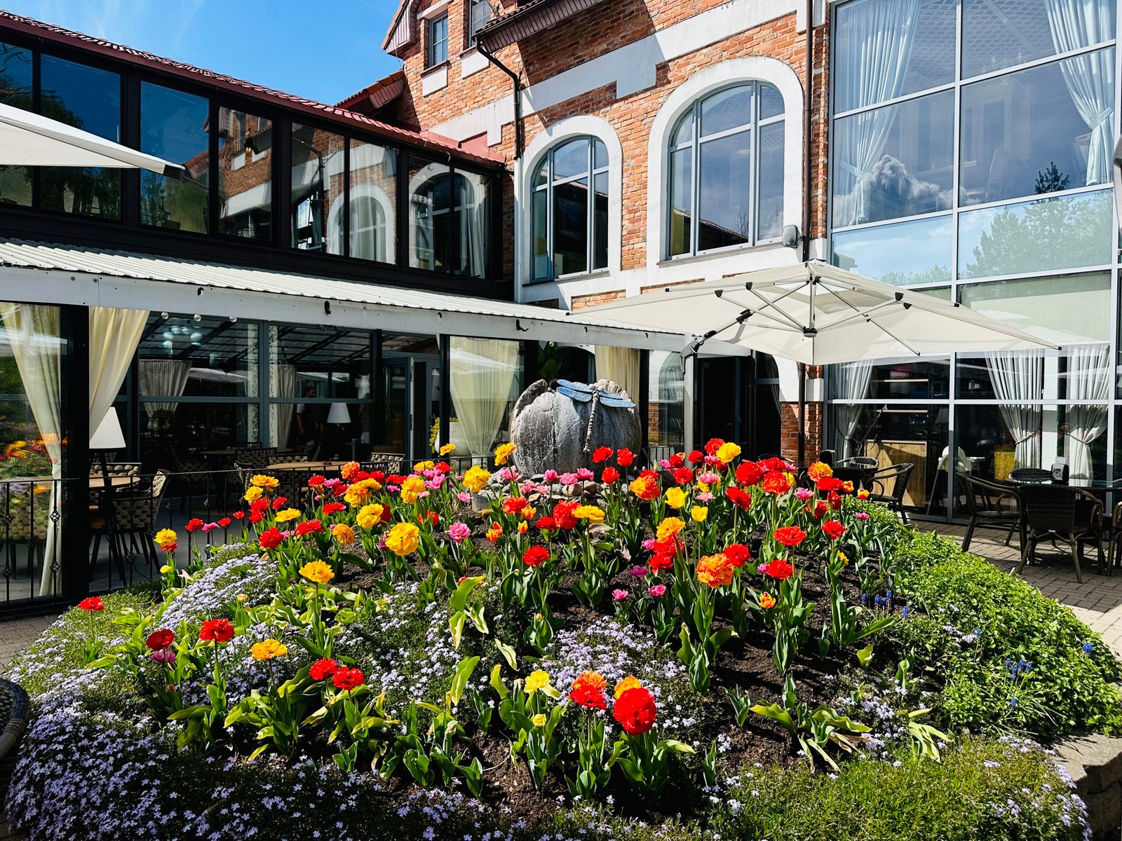 Seaside terrace with a children’s playground