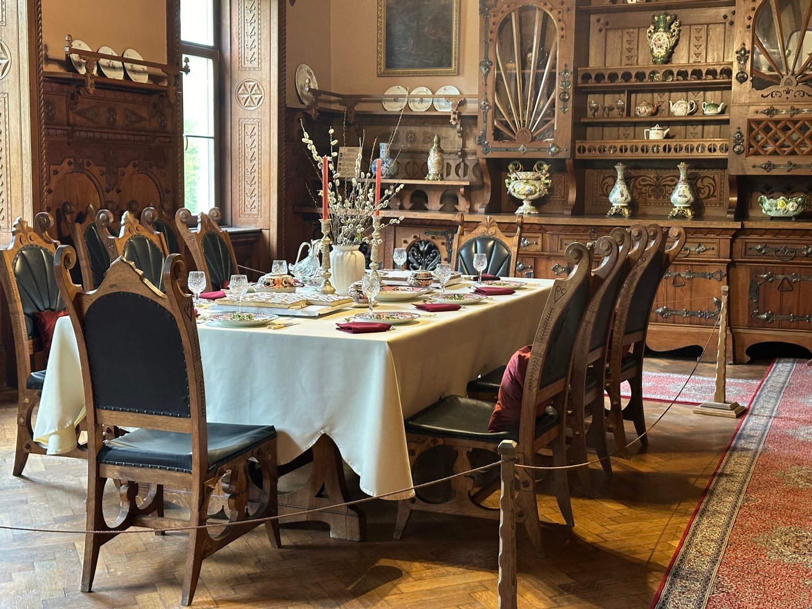 Rokiškis Manor looks like a scene from a film