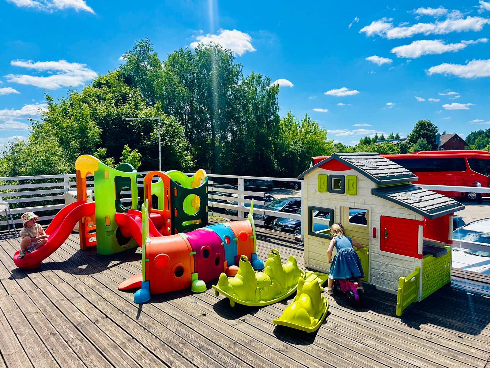 Restaurant in Trakai with a children's playground
