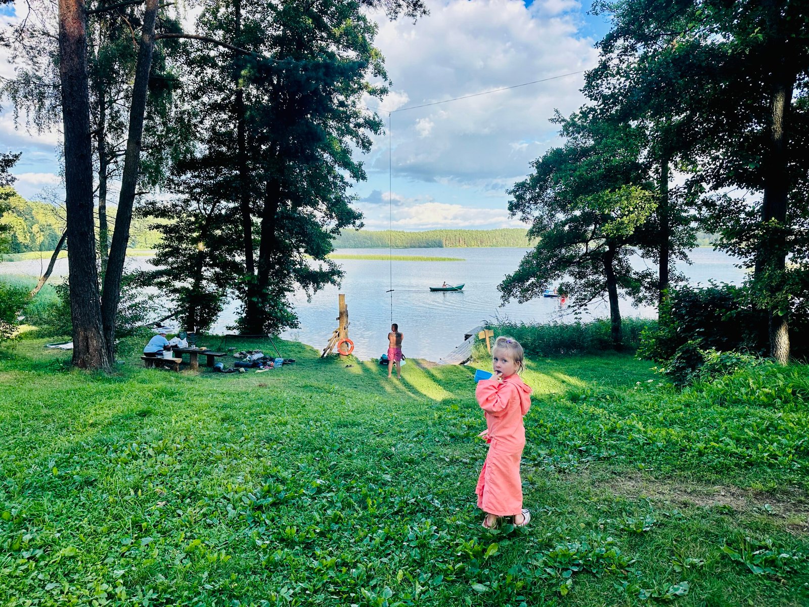 Relaxation by the lake