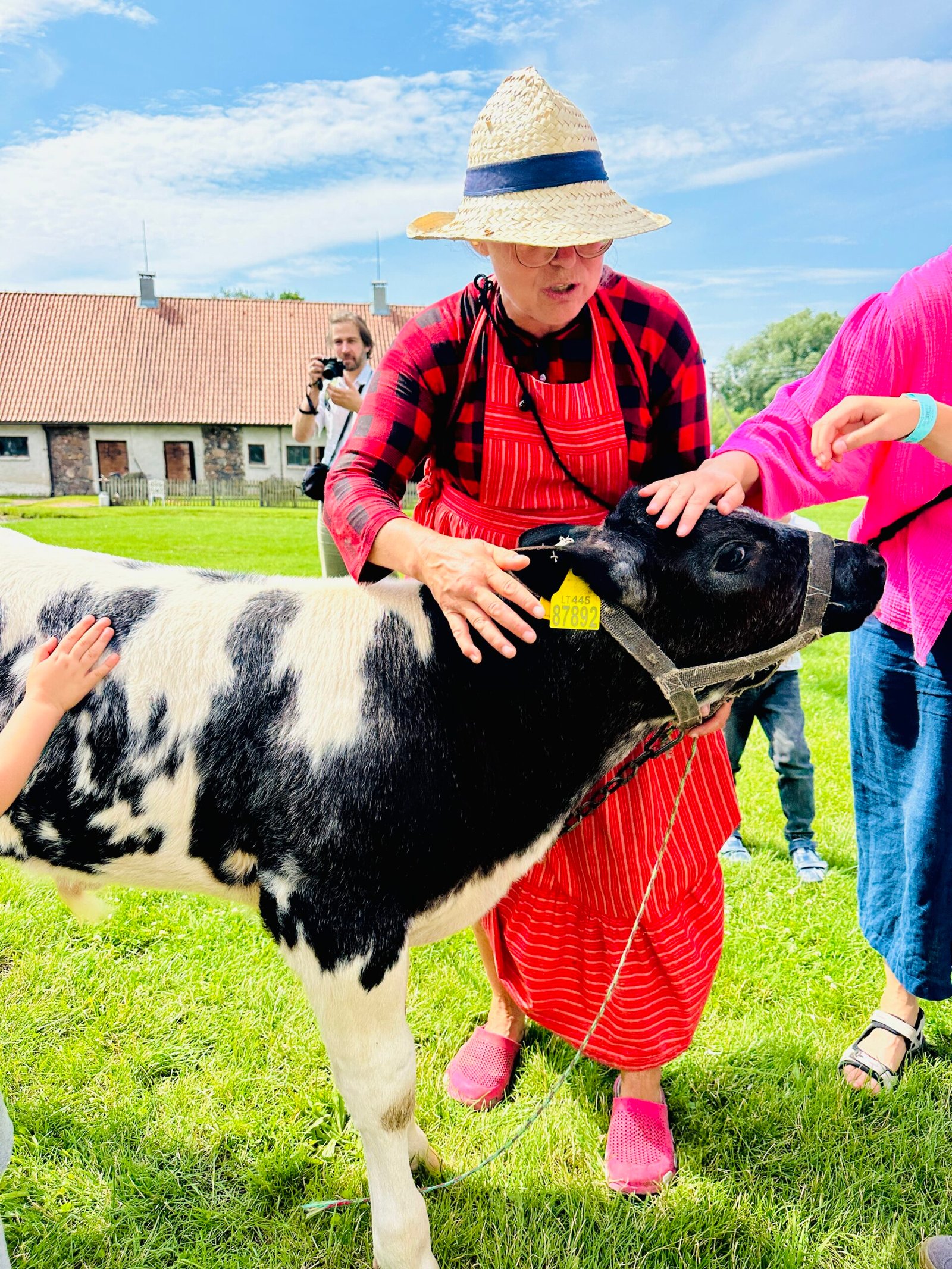 Watch Pupsė being milked at Pakruojis Manor