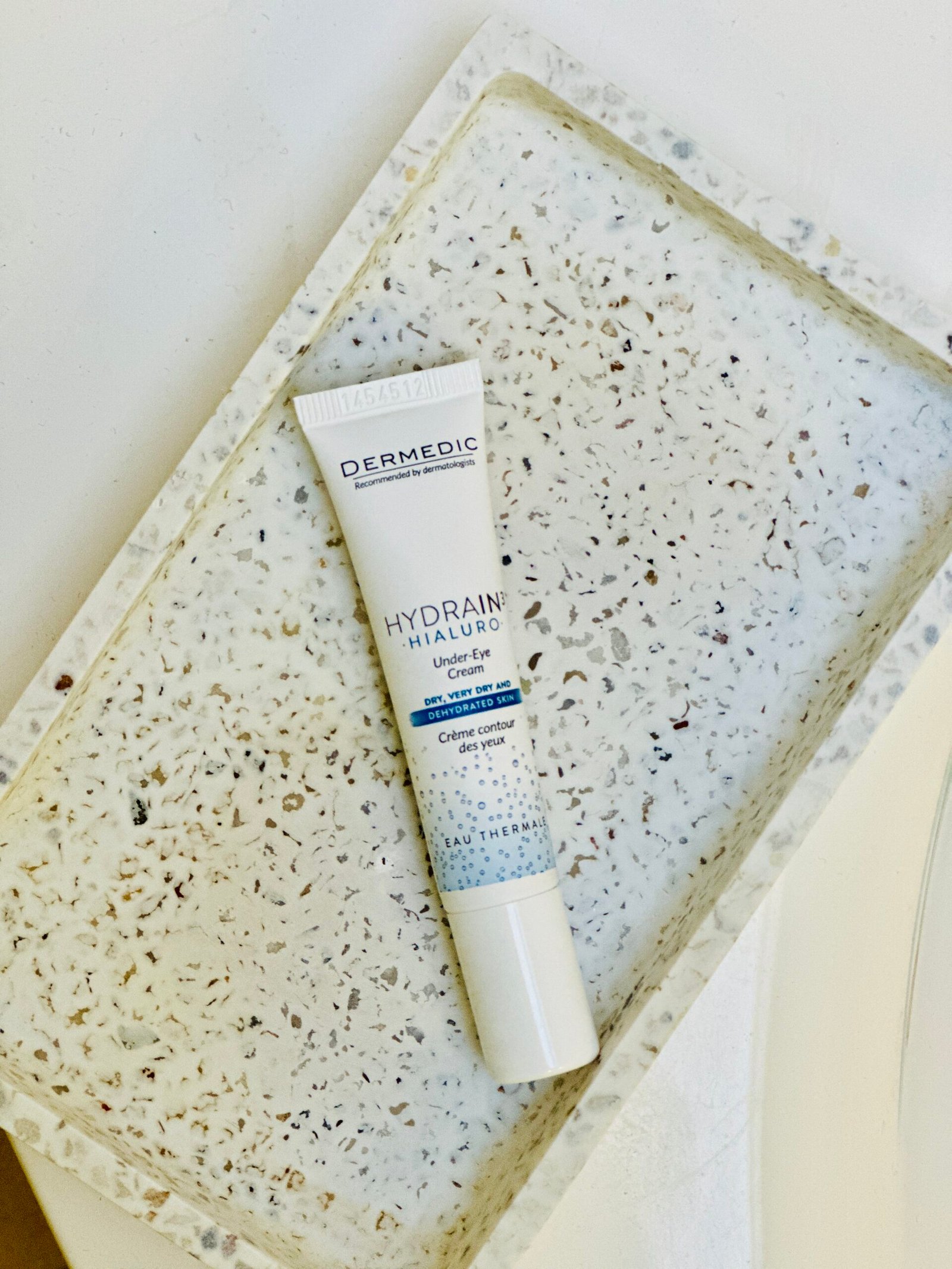 Skin care at the end of summer. Dermedic HYDRAIN under eye cream