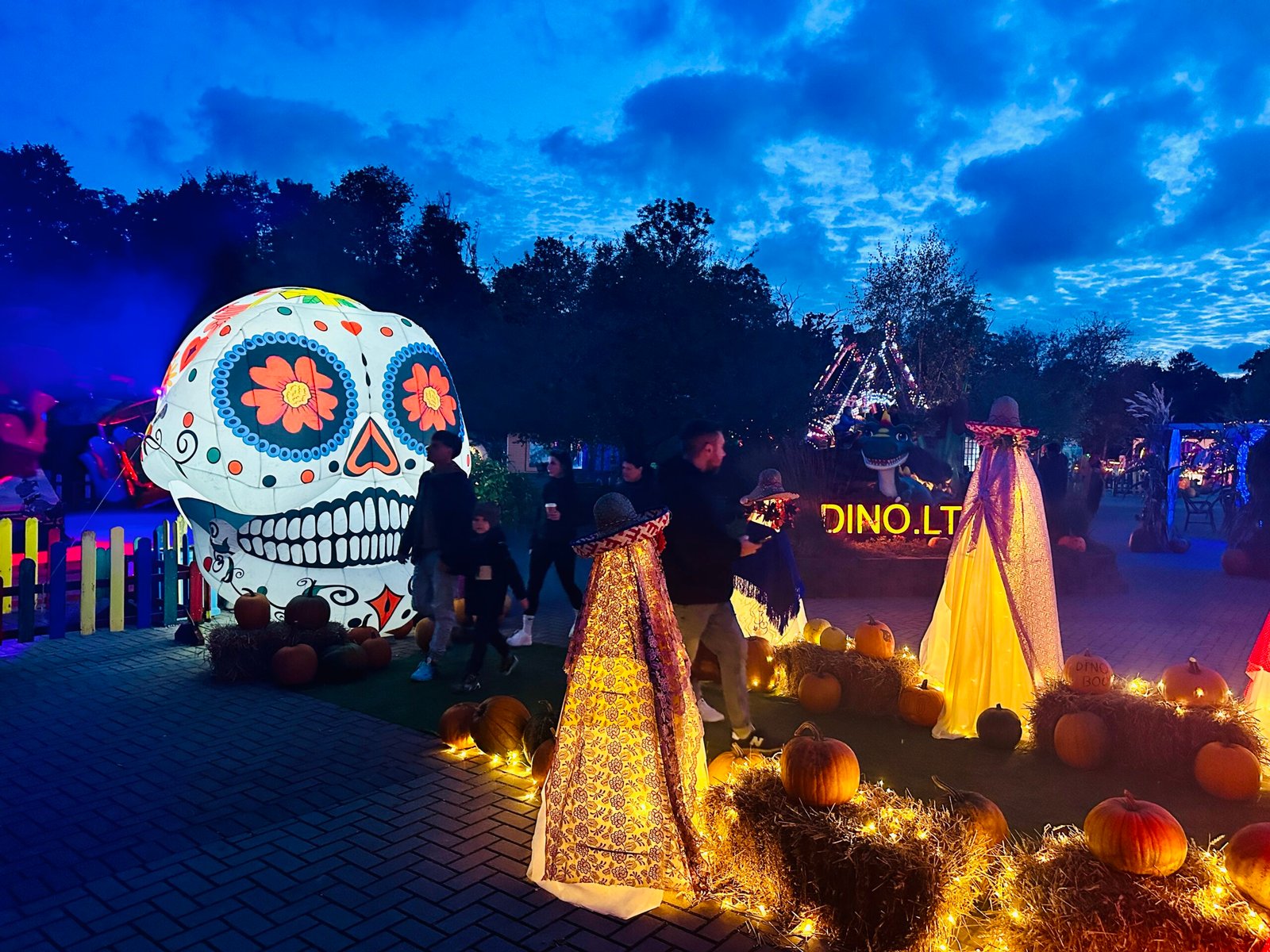 Halloween park for kids 2026