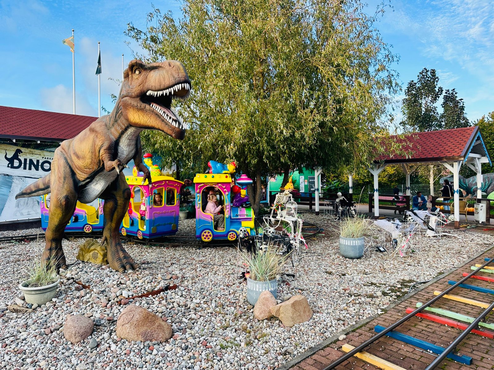 Unlimited attractions are included in the ticket price