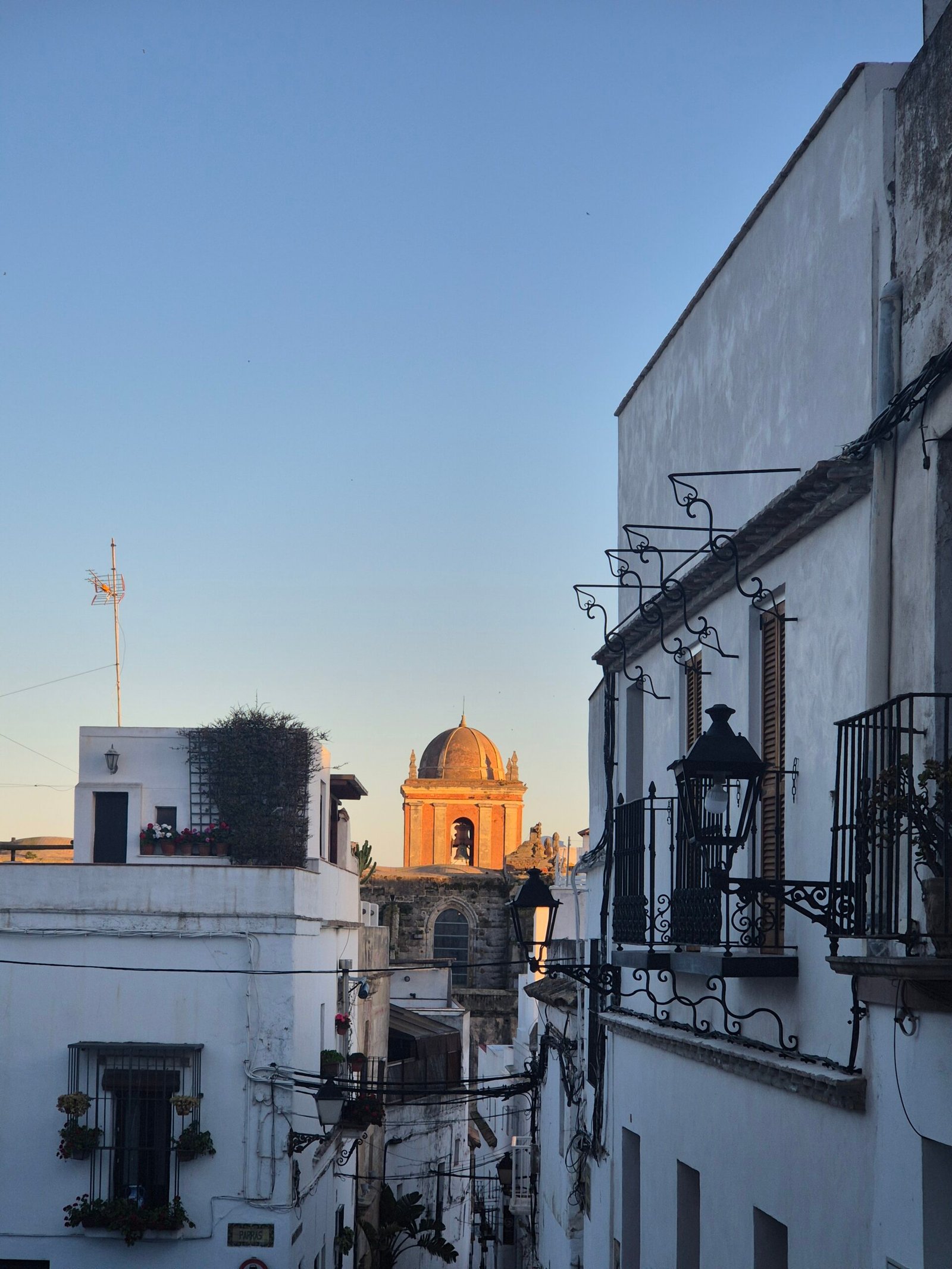 Tarifa: kitesurfing paradise with a Moroccan old town and views of Africa