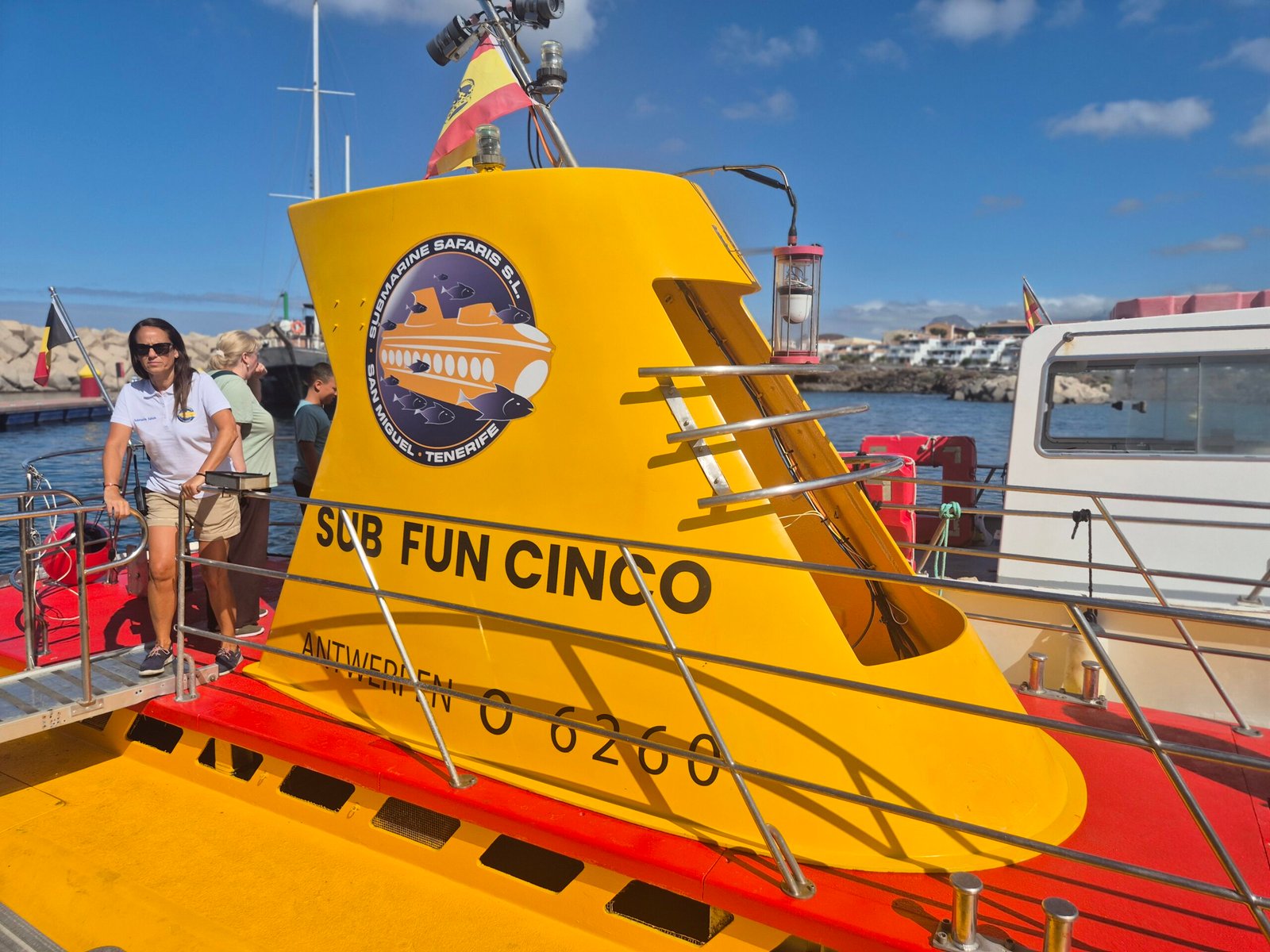 Tenerife: we descended into the Atlantic Ocean by submarine