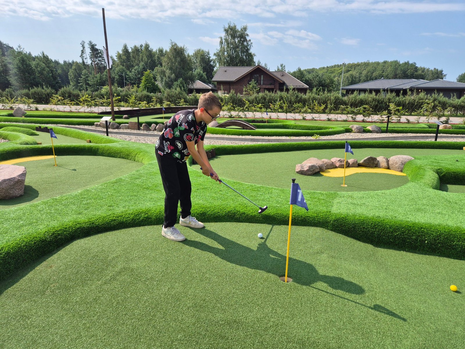 Not just climbing and attractions: Tarzanija offers an 18-hole mini golf course