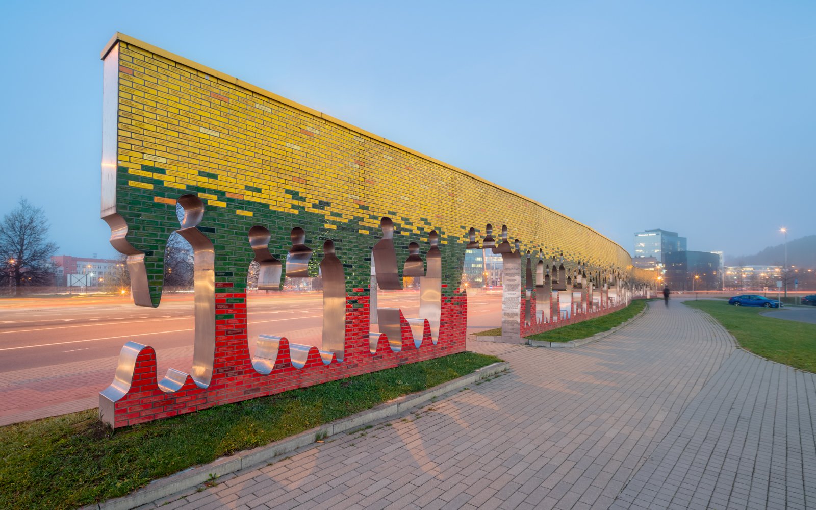 Freedom way in Vilnius (photo from the official www.laisveskelias.lt website)