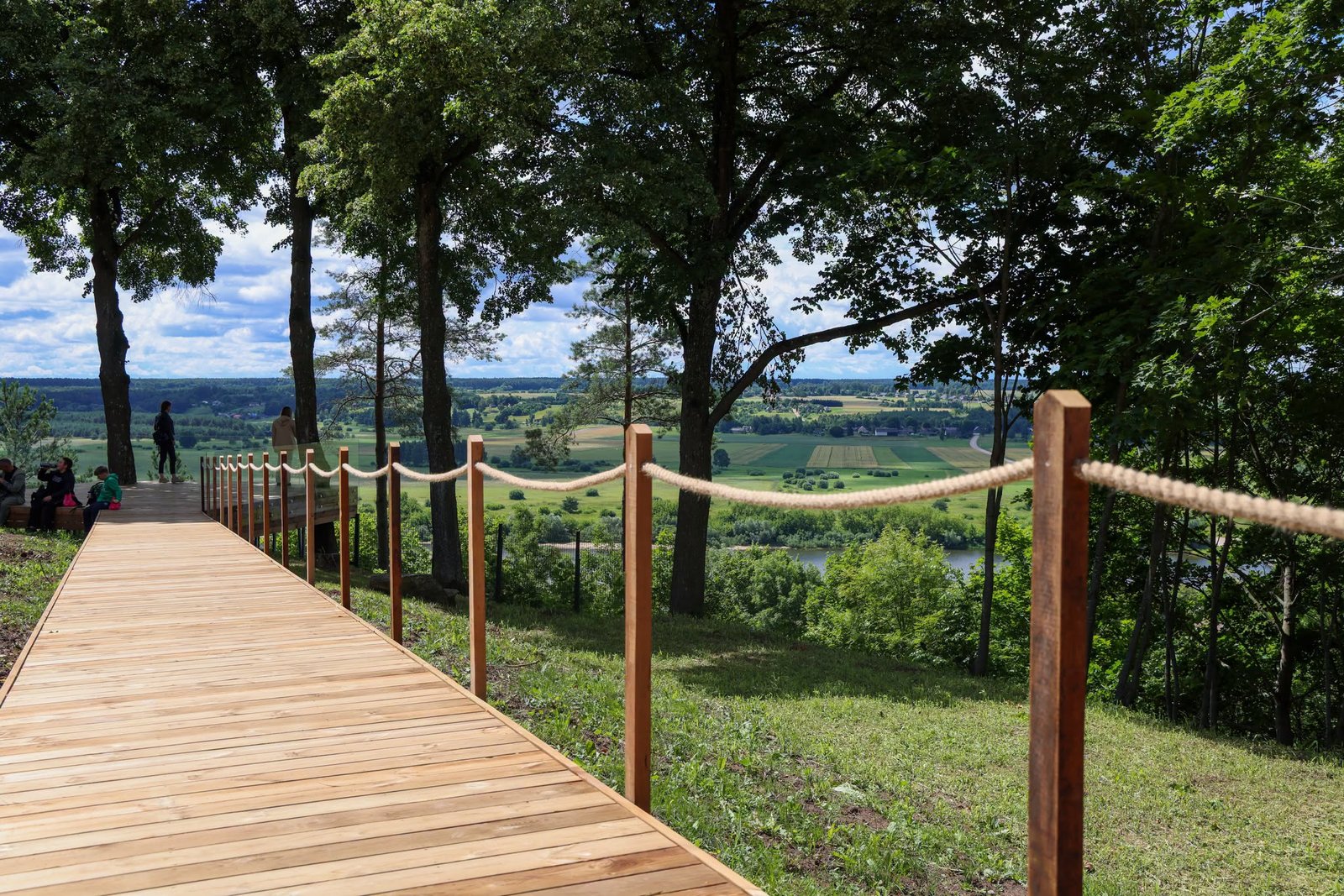 Vilkija wellness park and the terrace overlooking the seven bends of the Nemunas (photo by Kaunas district community)