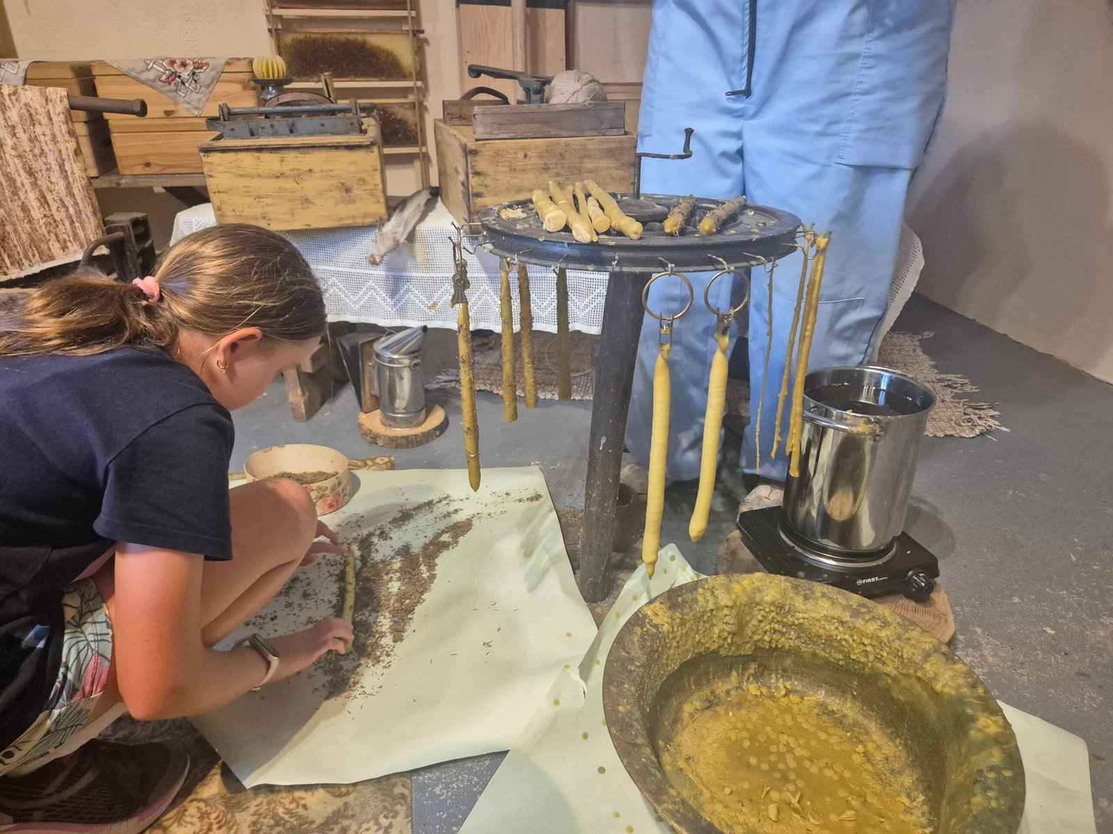 Candle-making educational activity