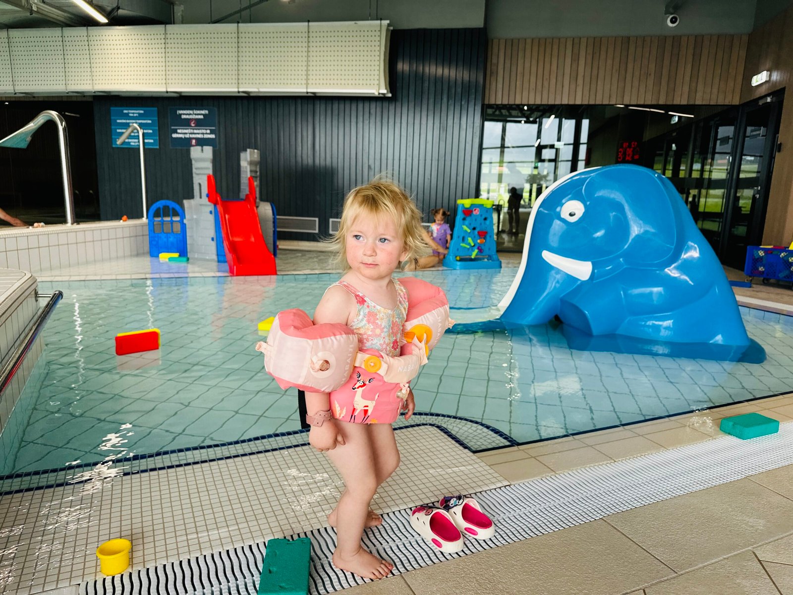 Molėtai swimming pool with children