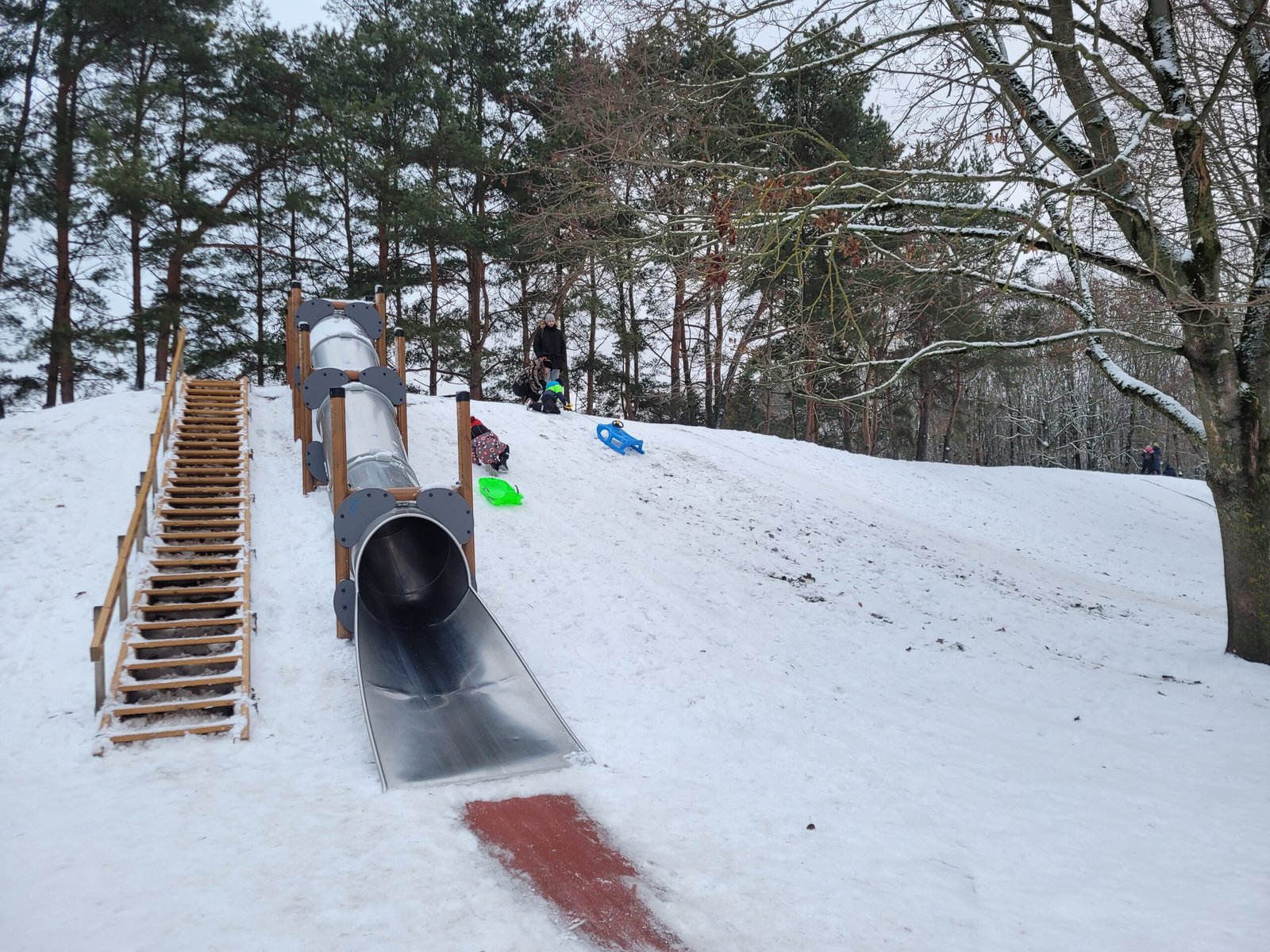 Sledding hills in Draugystės park in Kaunas