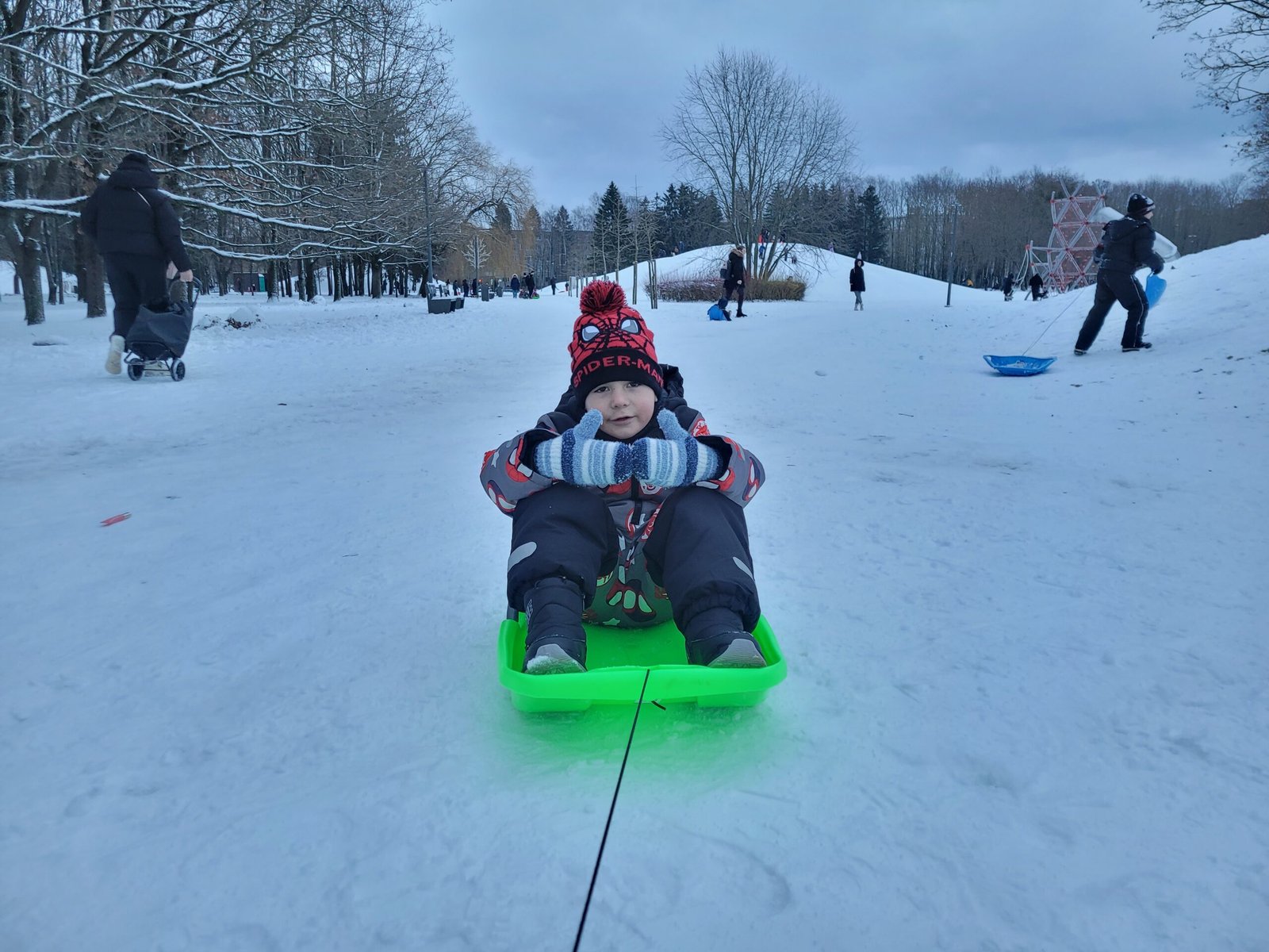 Winter activities in Kaunas: where to go sledding with children