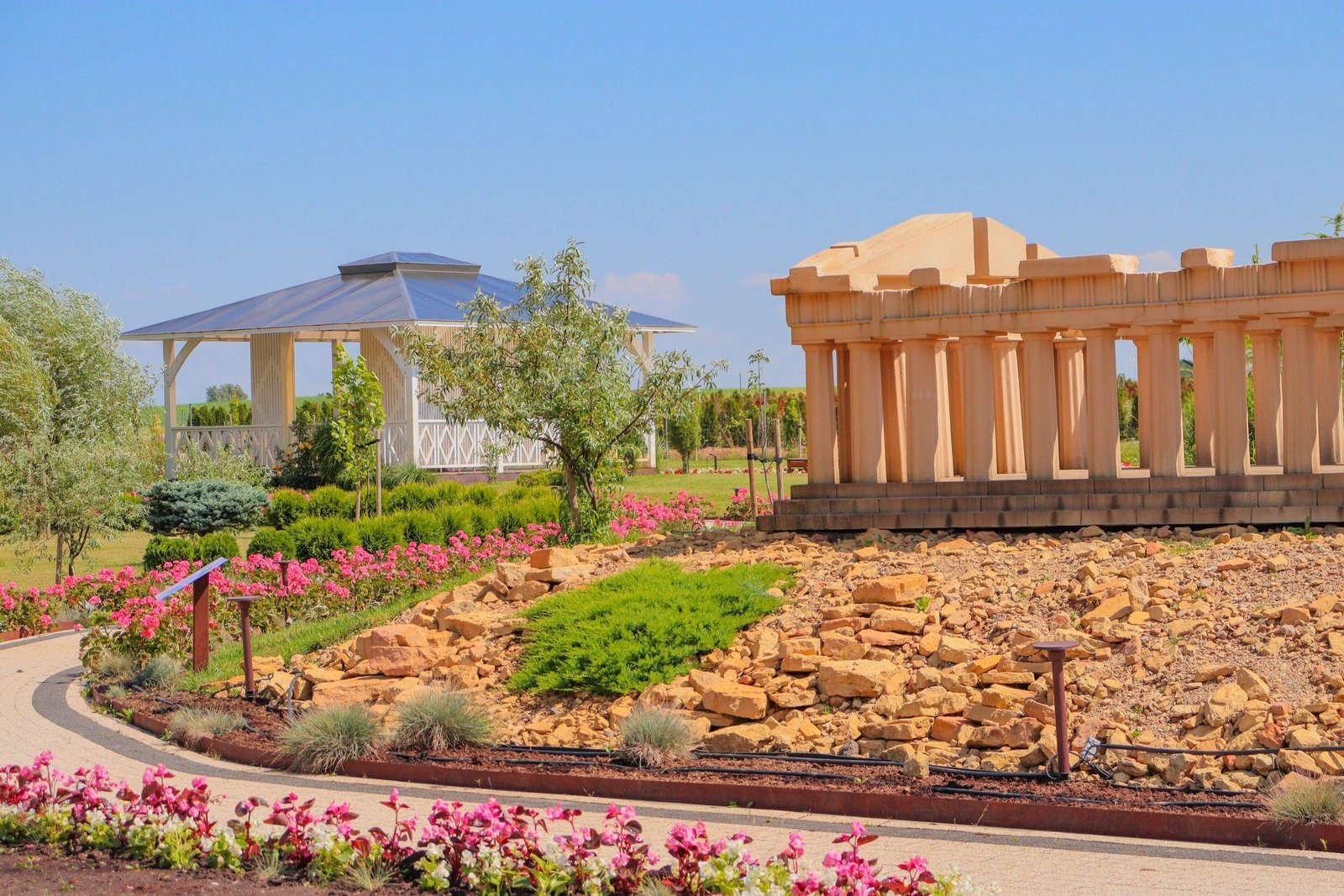 Babylon Gardens educational program for children: In the footsteps of archaeologists