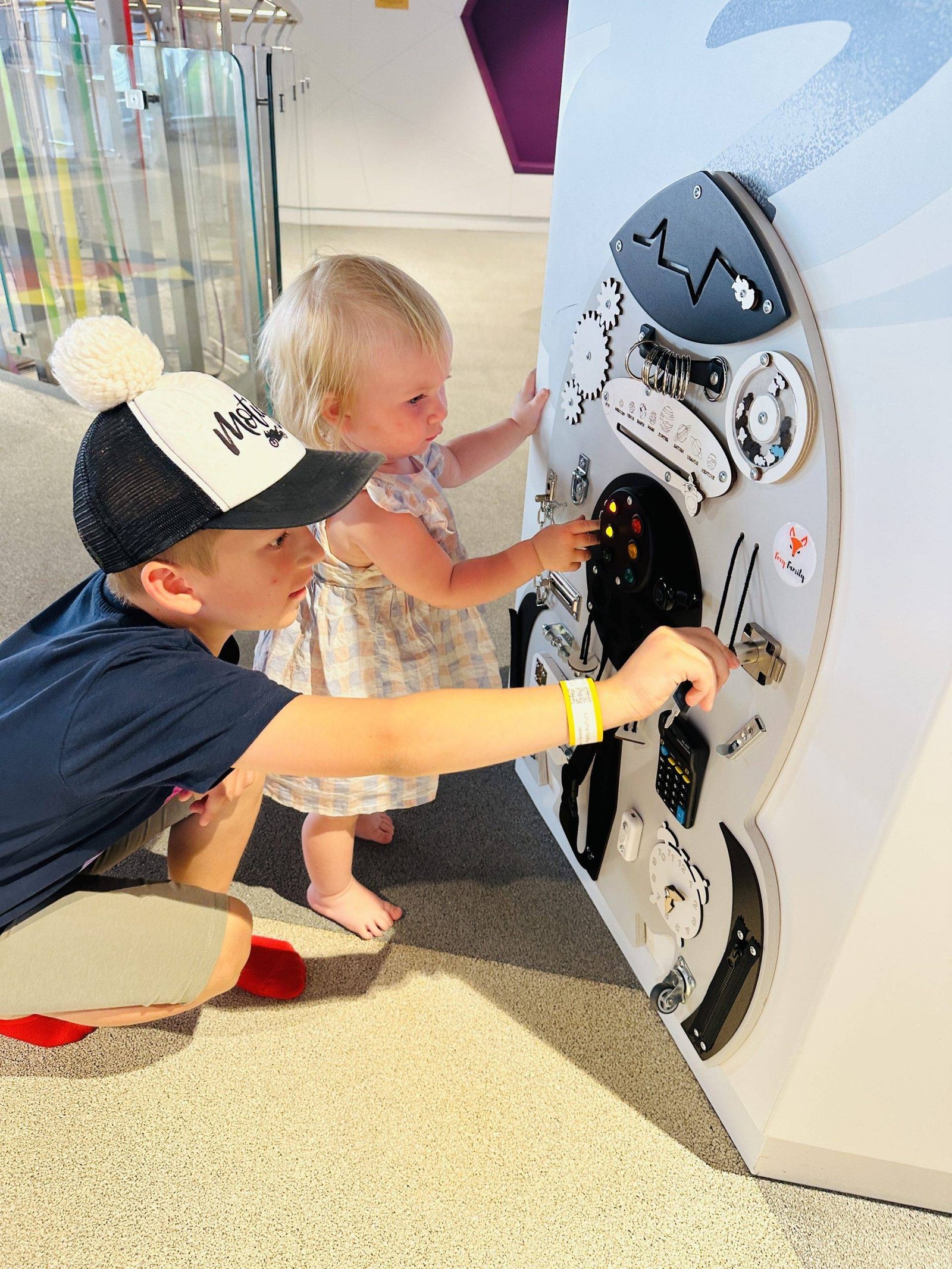 EC1 exhibition for children “Elements street” in Lodz