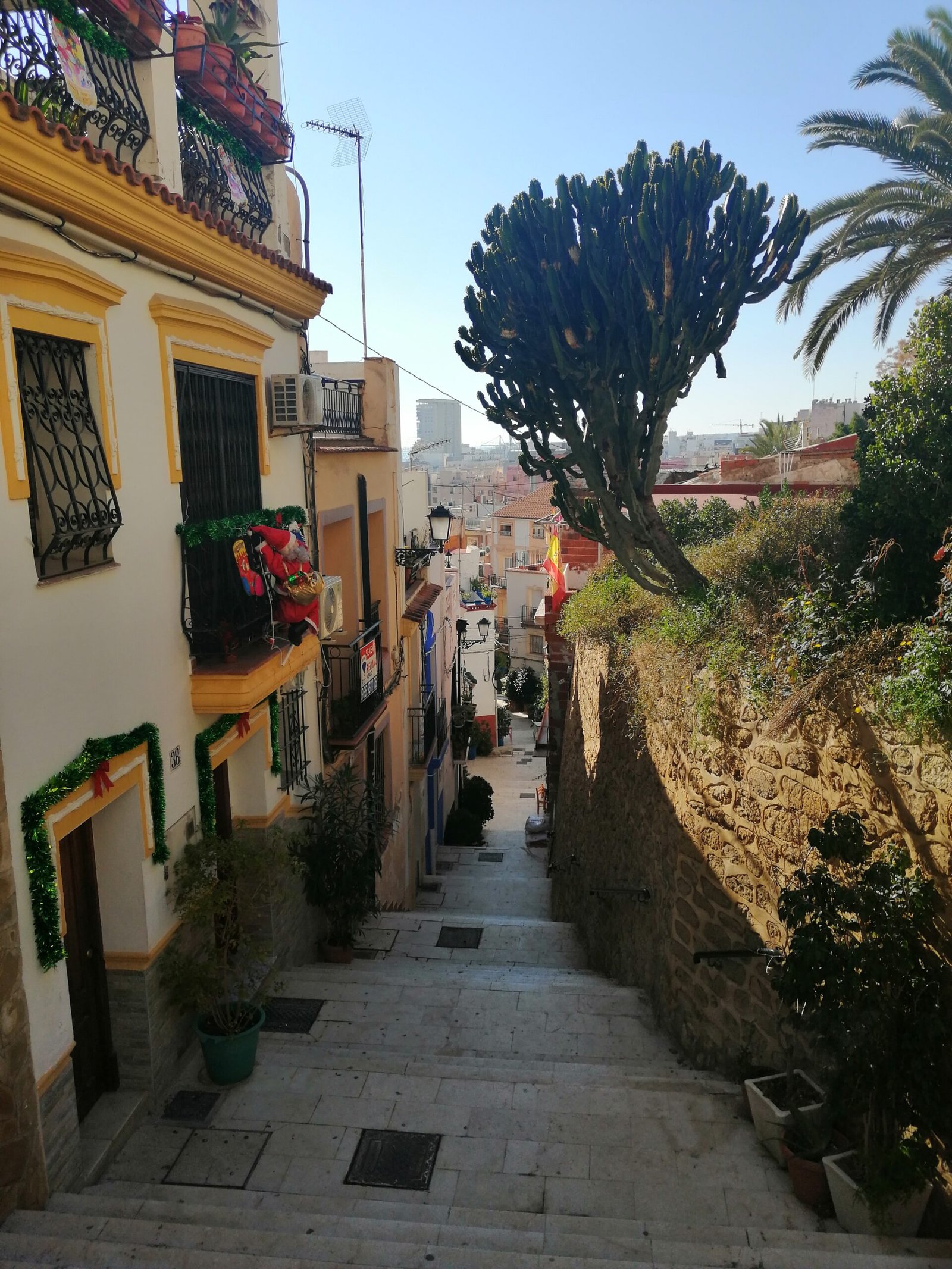 Alicante with children