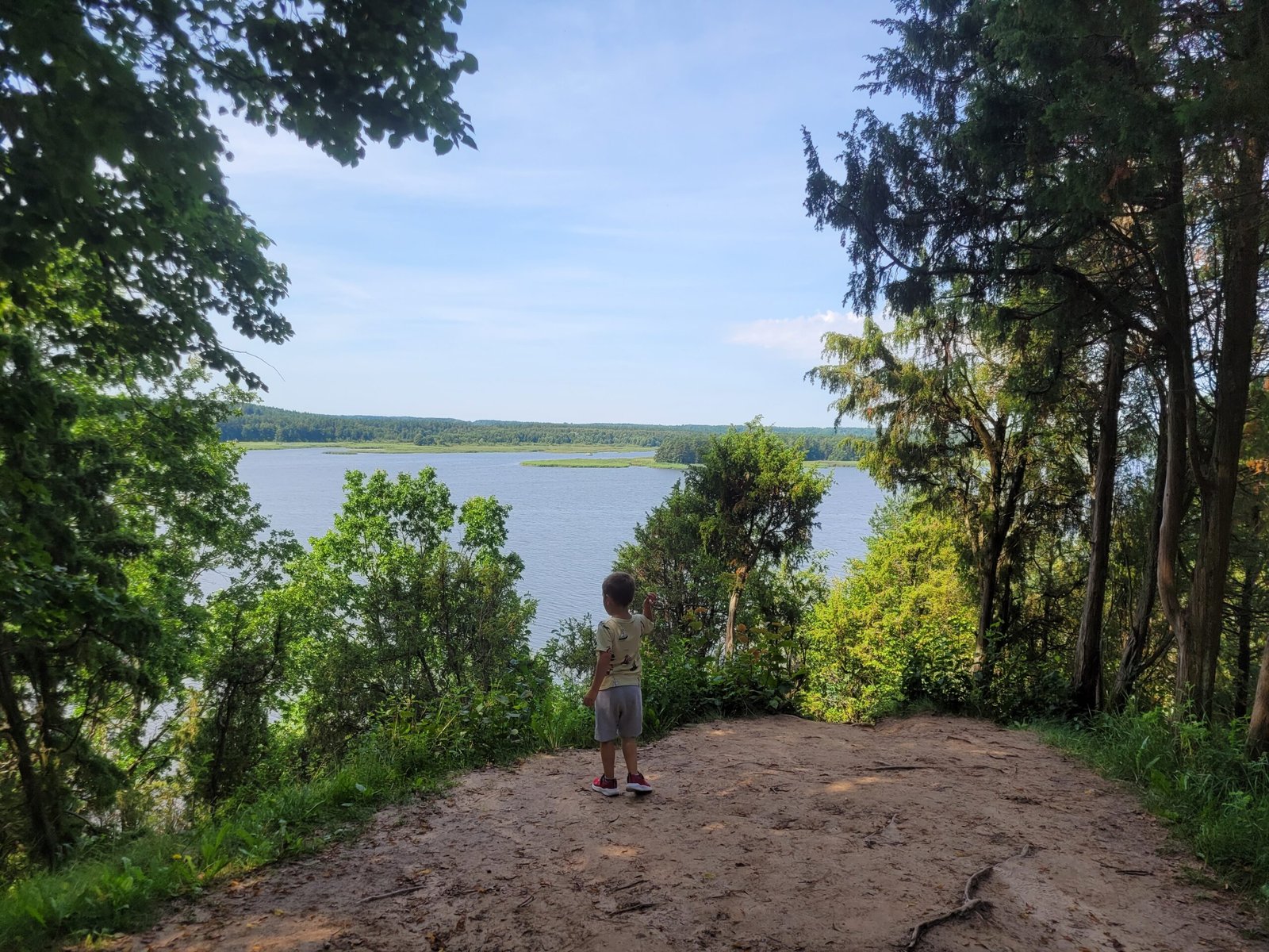 Kadagiai Valley Nature Trail with kids