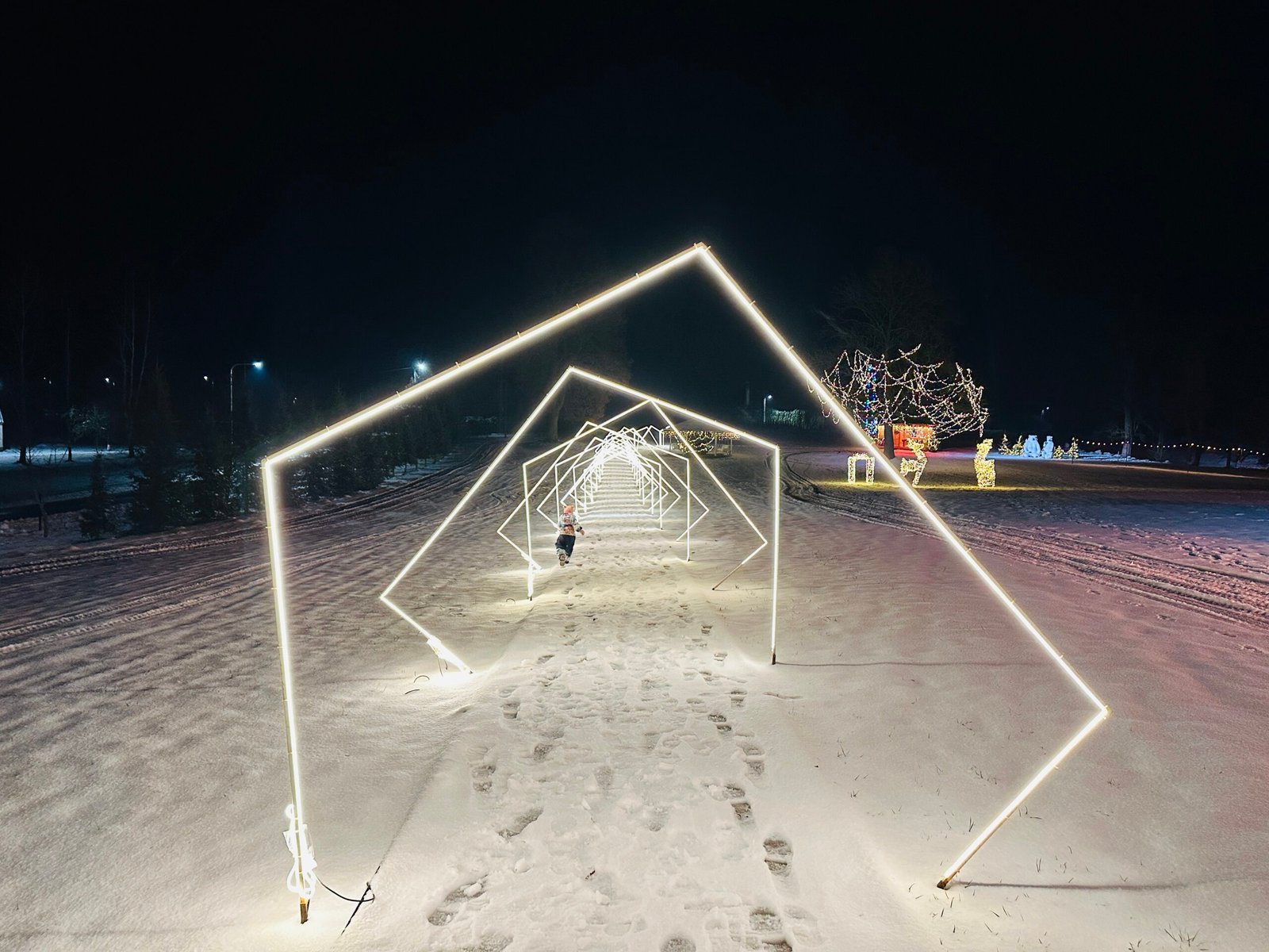 The festively decorated Krikštėnai Manor