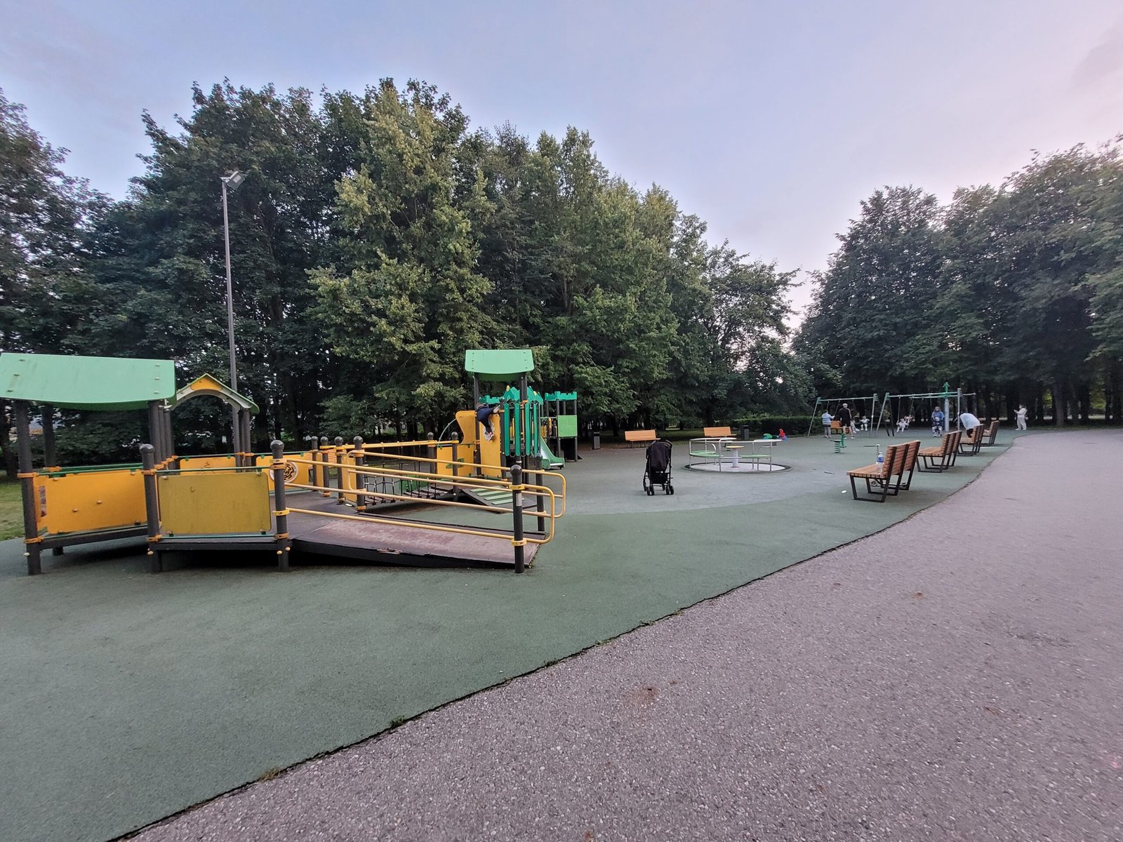 Kalniečiai park playground